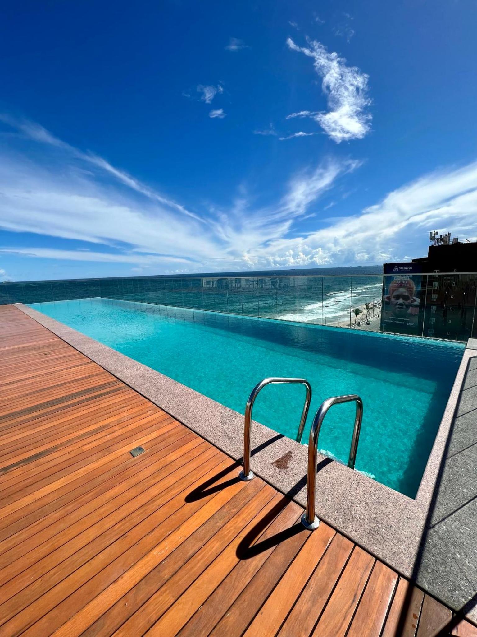 UNU 205 Barra: Frente/Vista Mar, Piscina, Wi-Fi e+