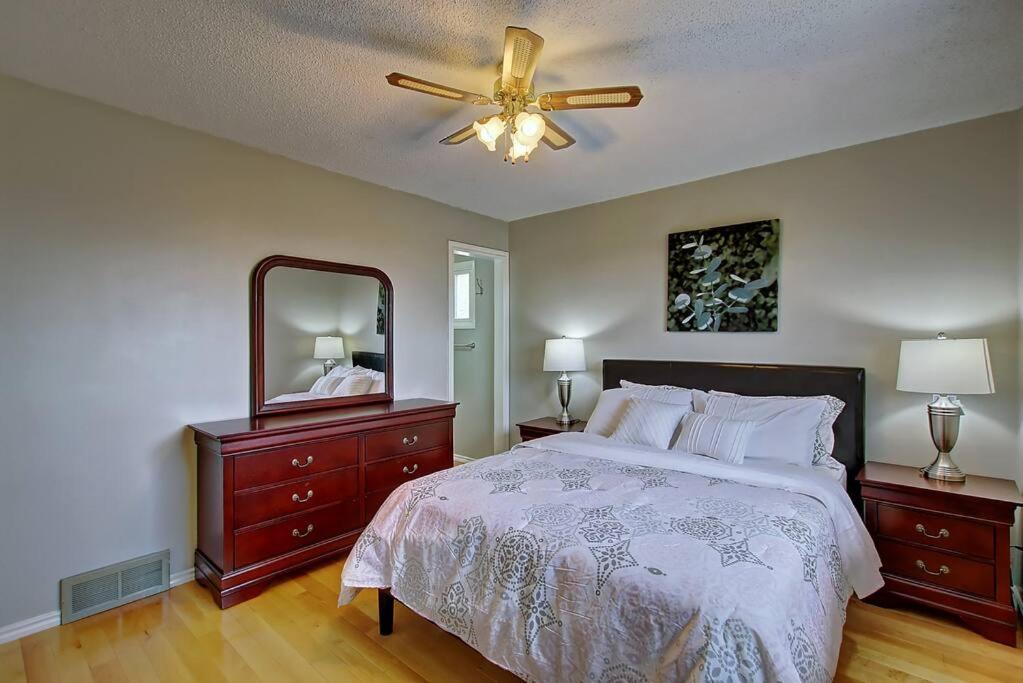 TASTEFULLY FURNISHED 5BR WITH 3BTHS AC Mins to DOWNTOWN AP
