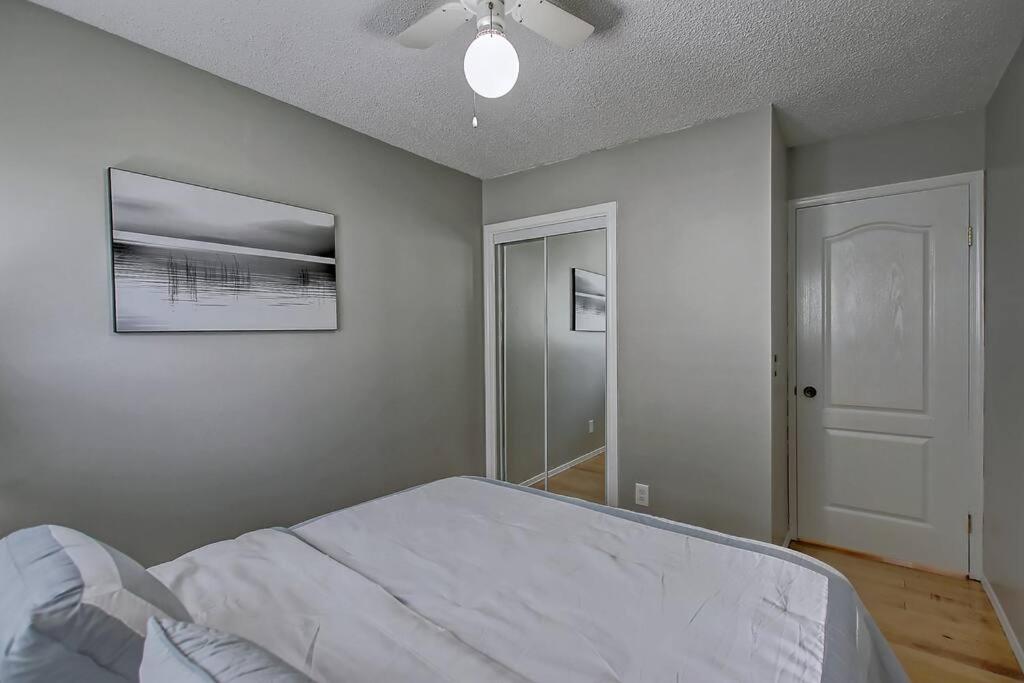 TASTEFULLY FURNISHED 5BR WITH 3BTHS AC Mins to DOWNTOWN AP