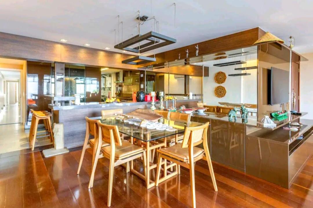 Apartamento Luxuoso Frente Mar e MAC