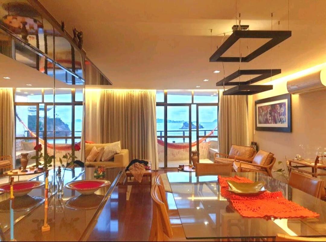 Apartamento Luxuoso Frente Mar e MAC