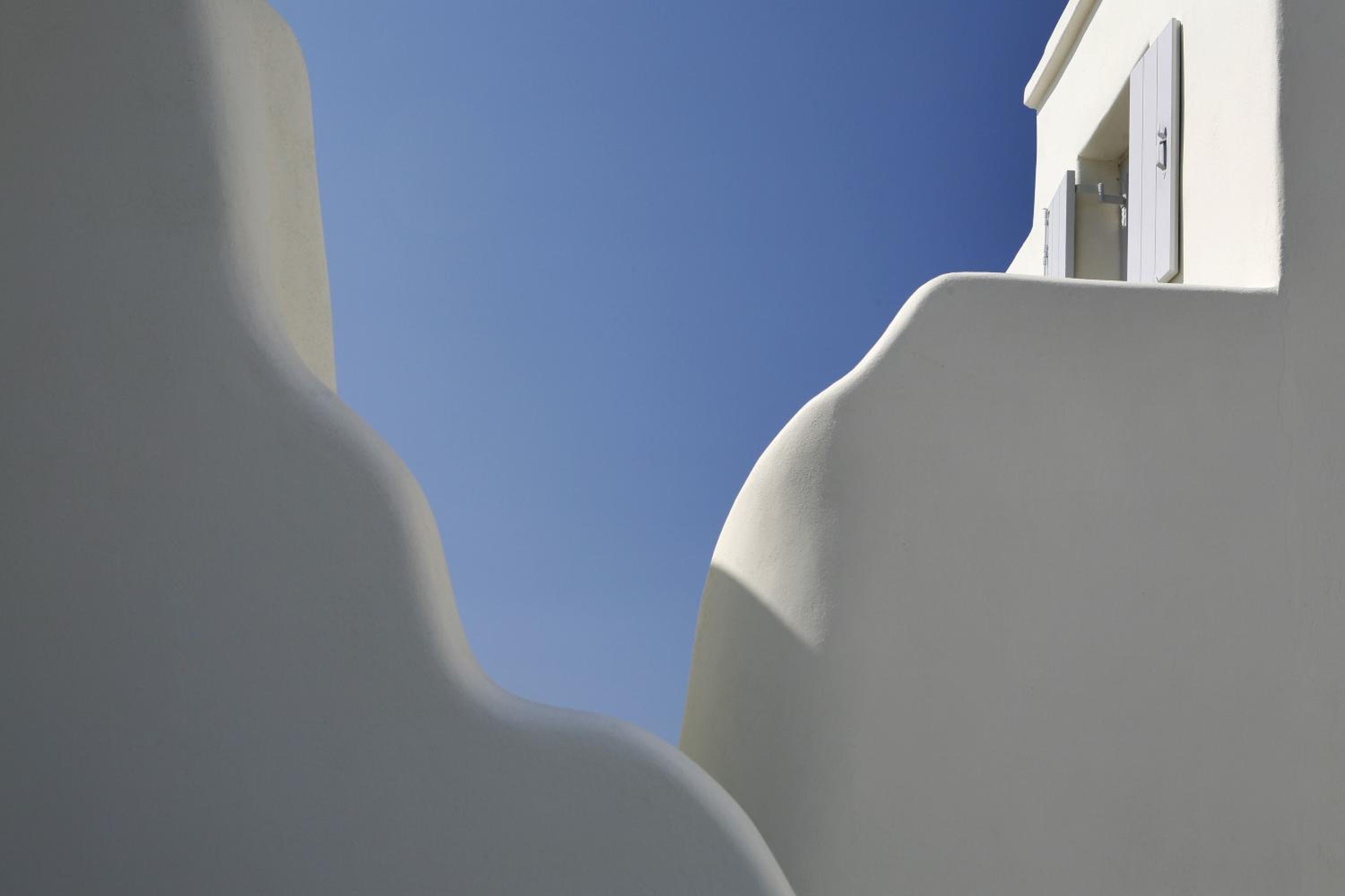 Hotel Anemos - Image 1