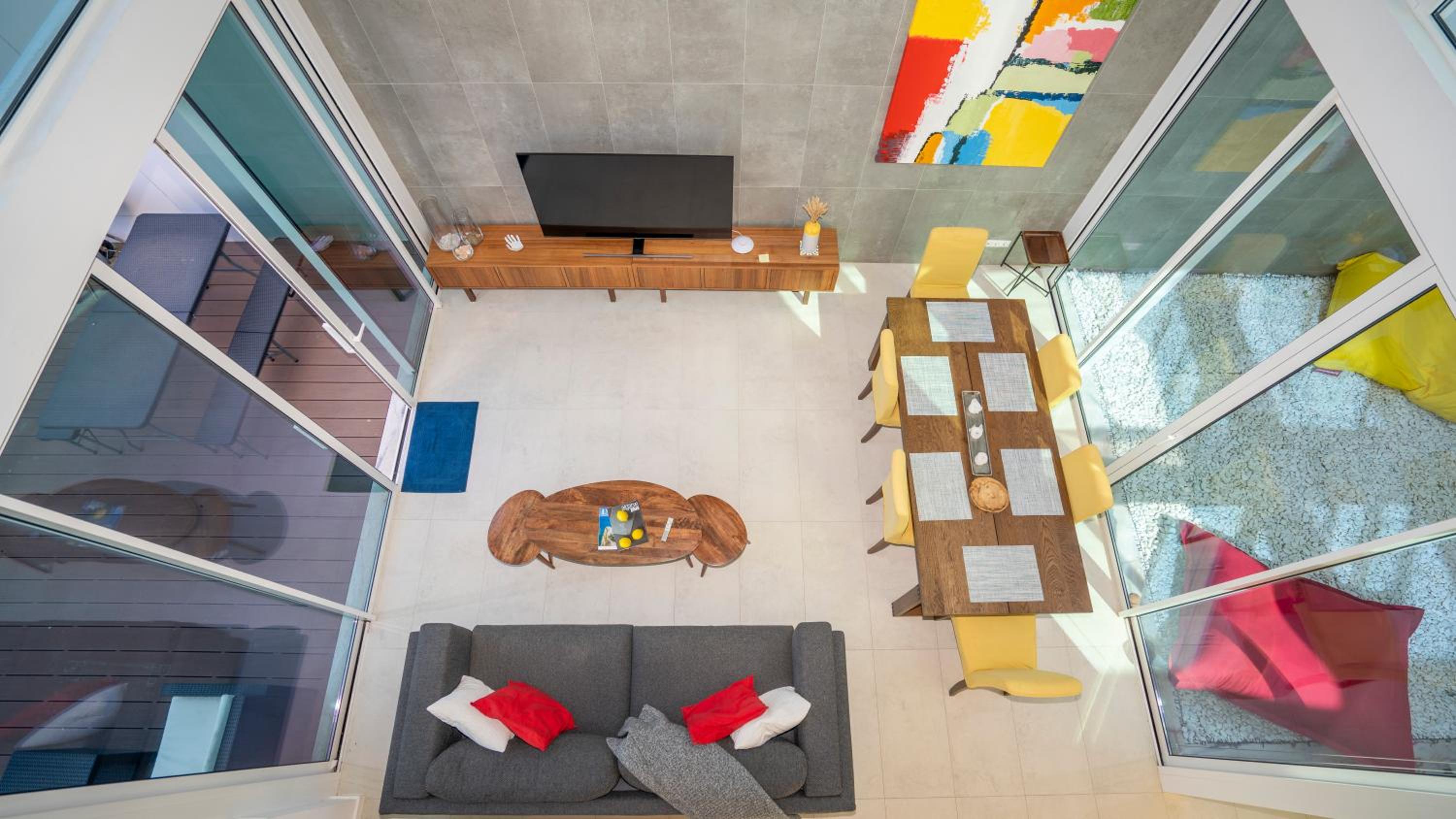 Photo 6