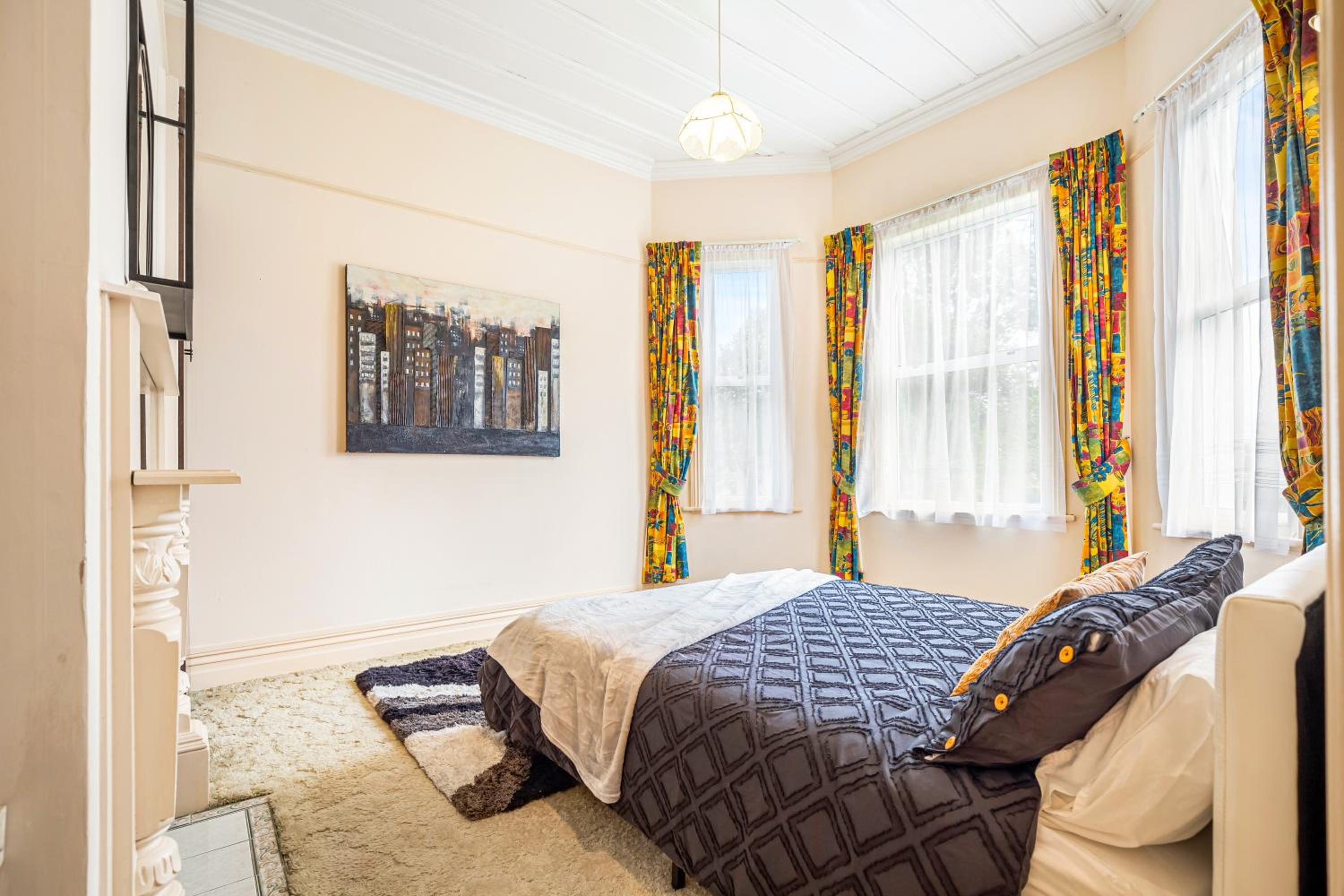 4Bed Spacious Villa in Chatswood