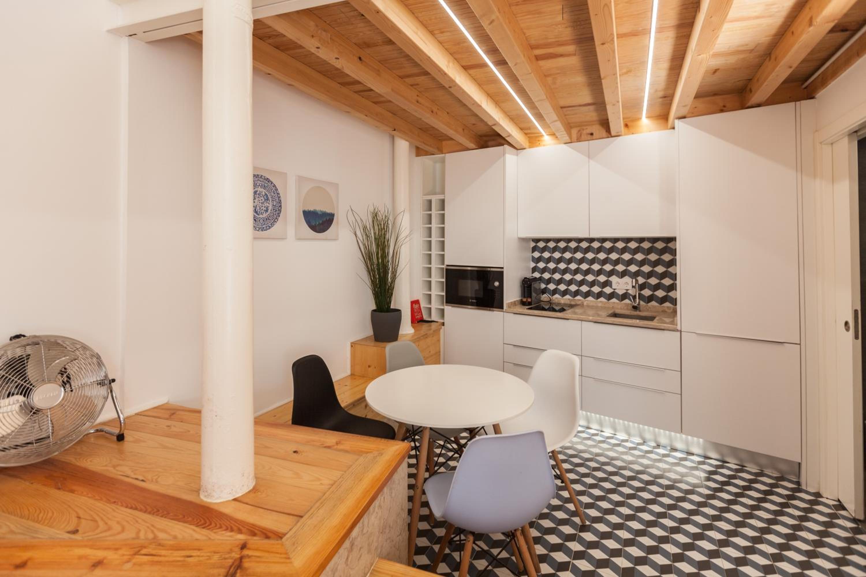 Arroios Loft Retreat Lisbon Mezzanine Apartment view 2