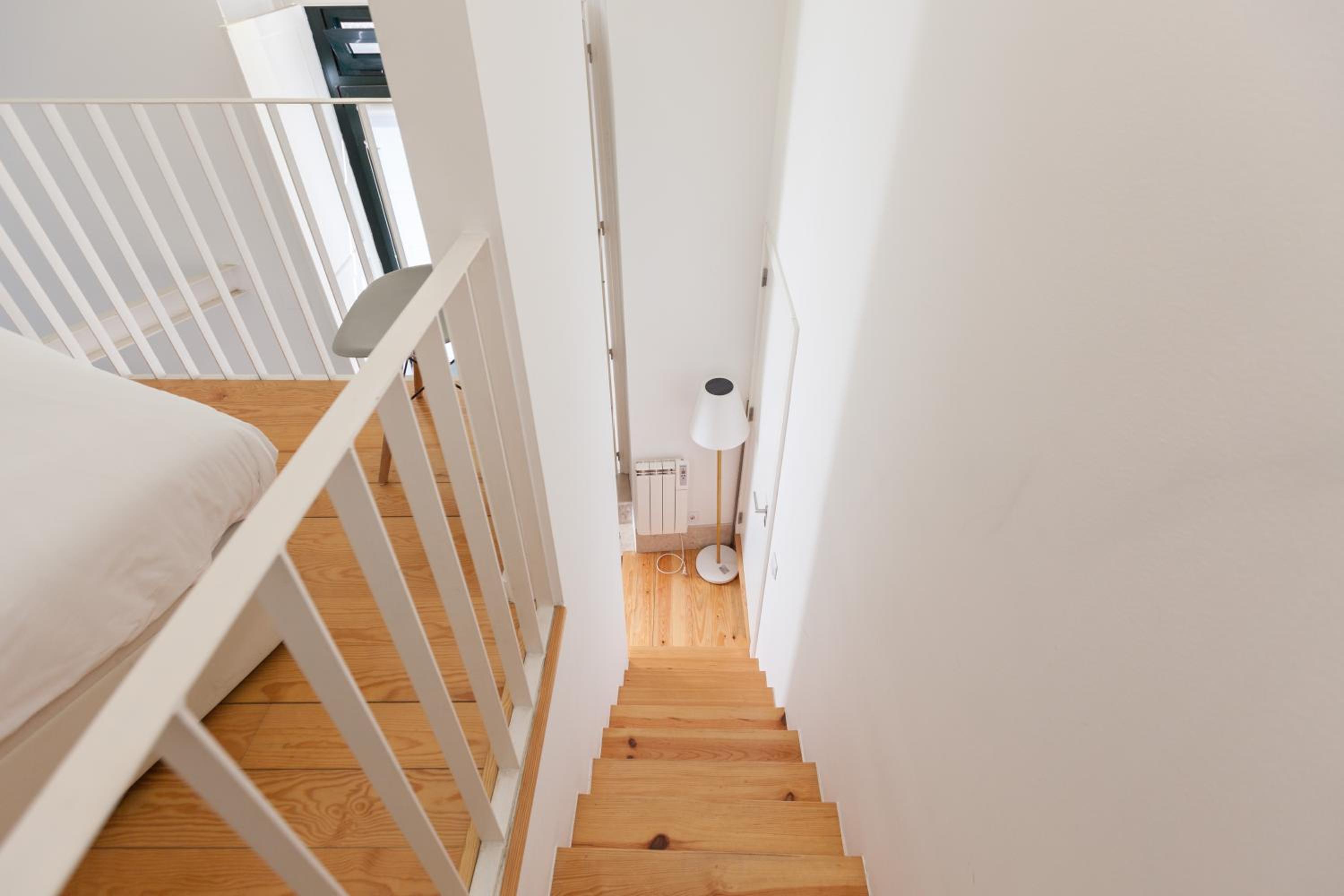 Arroios Urban Studio with Mezzanine view 5