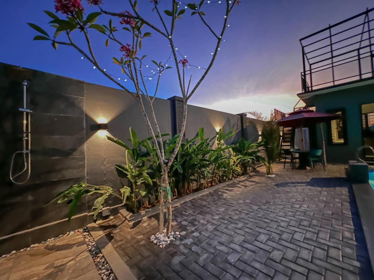 The Luxury Villa -Private Pool- photo 3