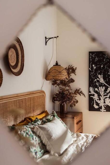 Moonbird Beach Shack ~ Ocean Escape