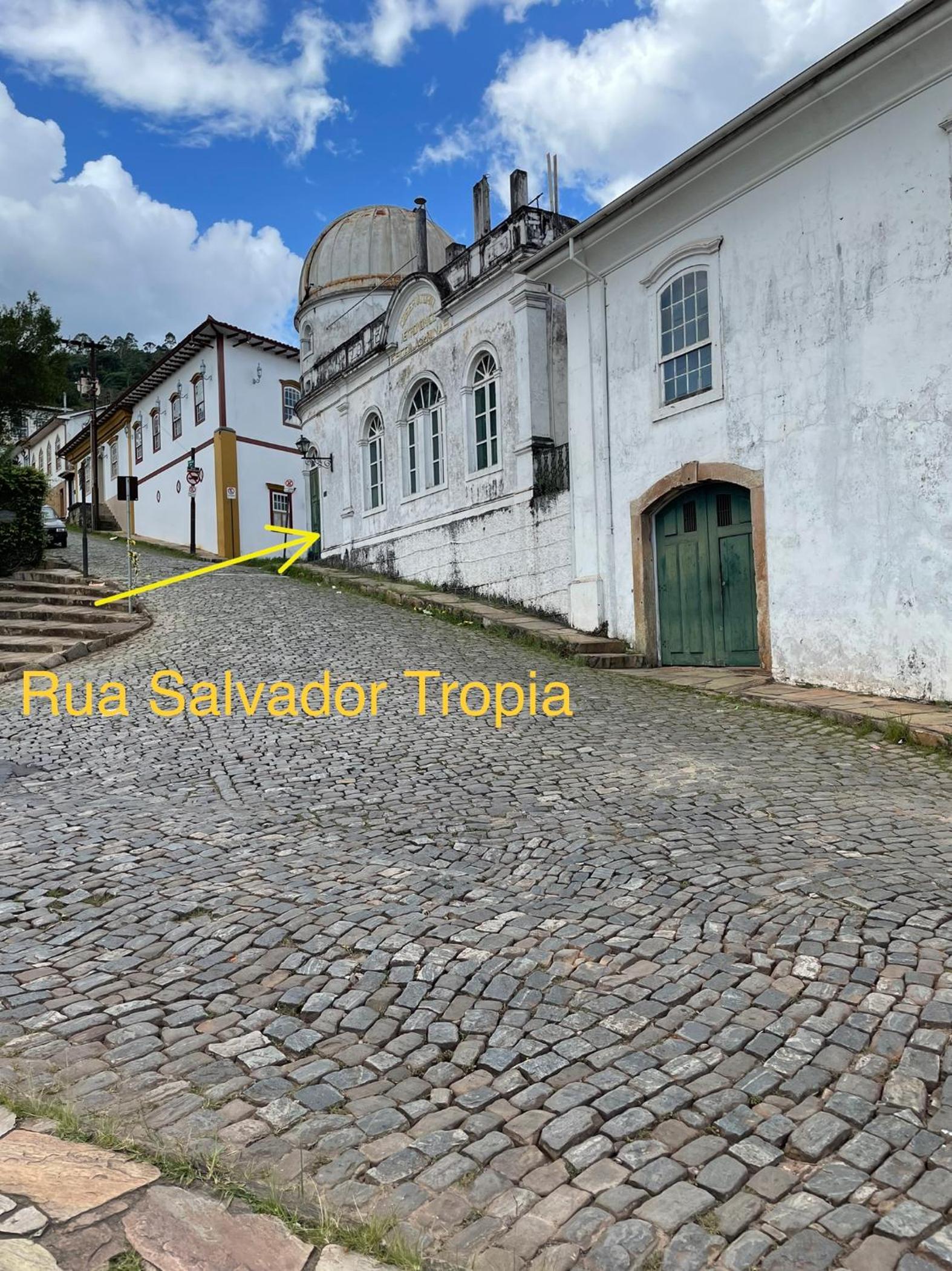 Casa charmosa no Centro Histórico com garagem