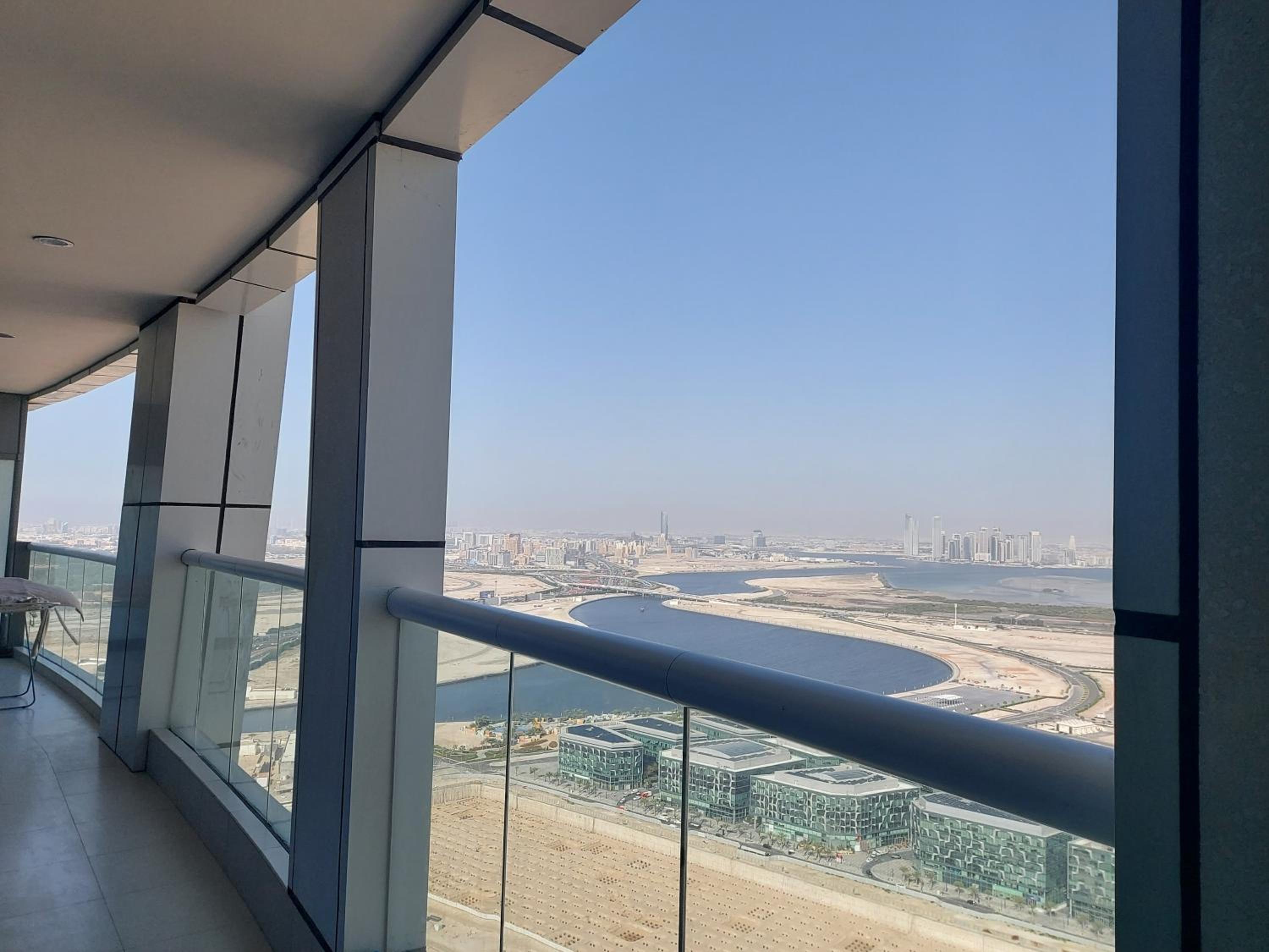 DAMAC Towers by Paramount Hotels & Resorts Dubai