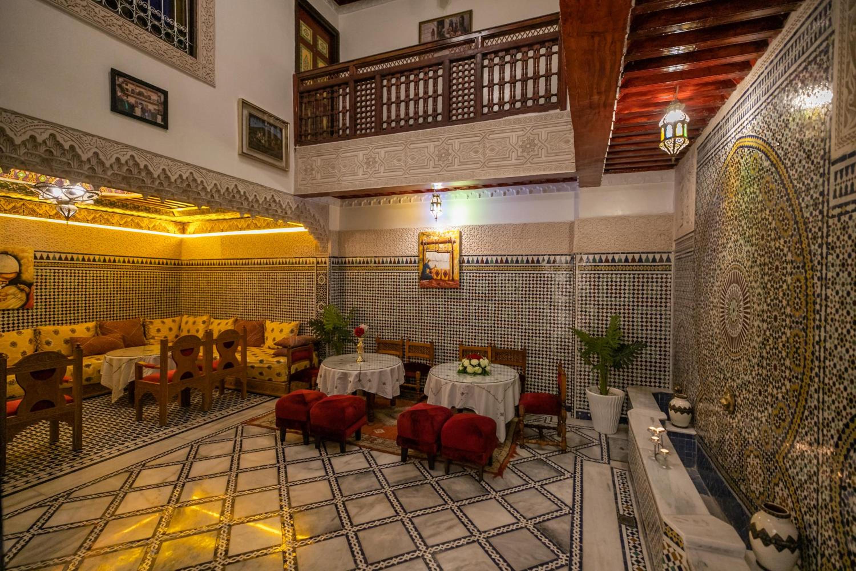 lounge