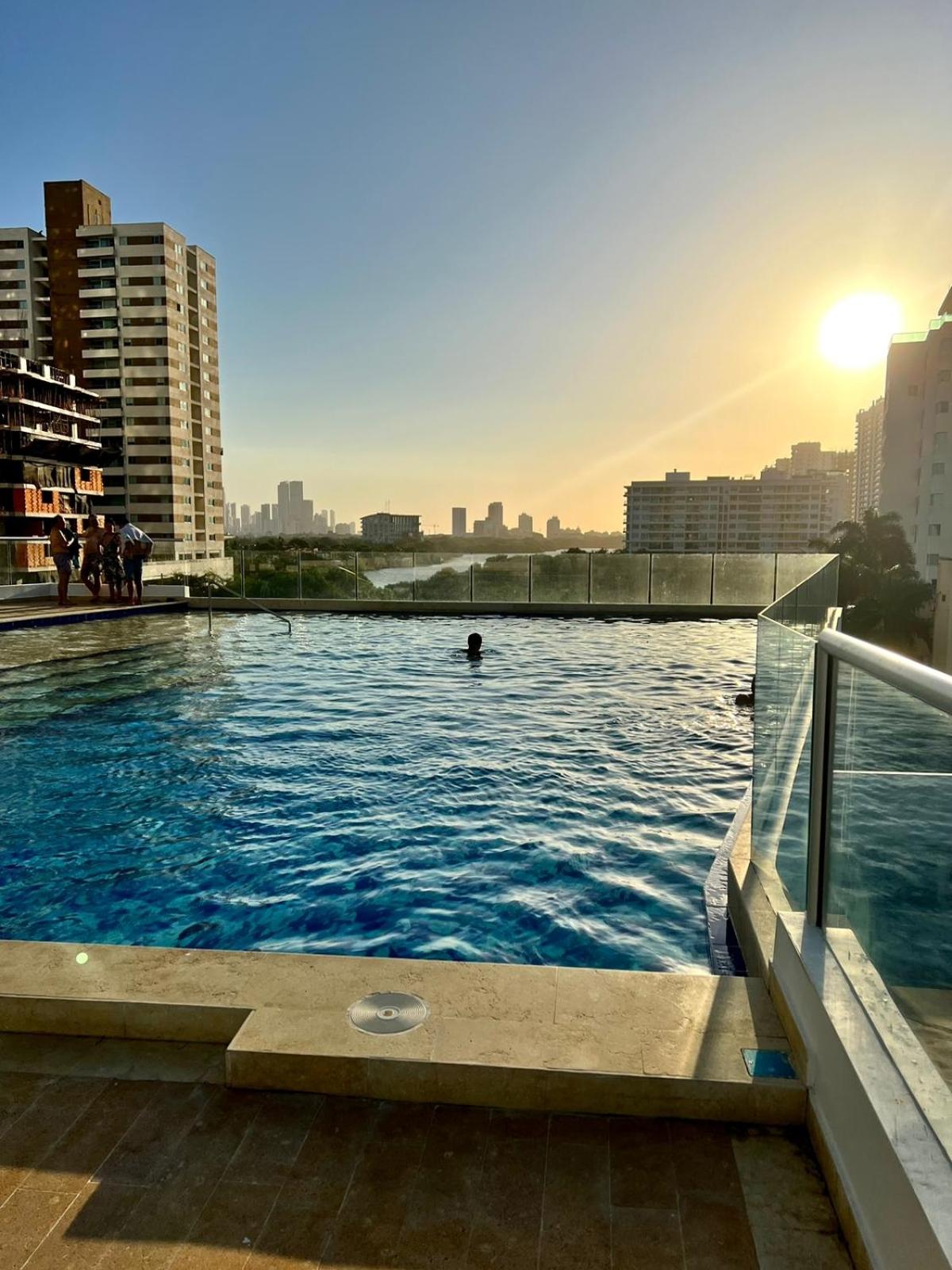 APARTAMENTO EDIFICIO MONTU