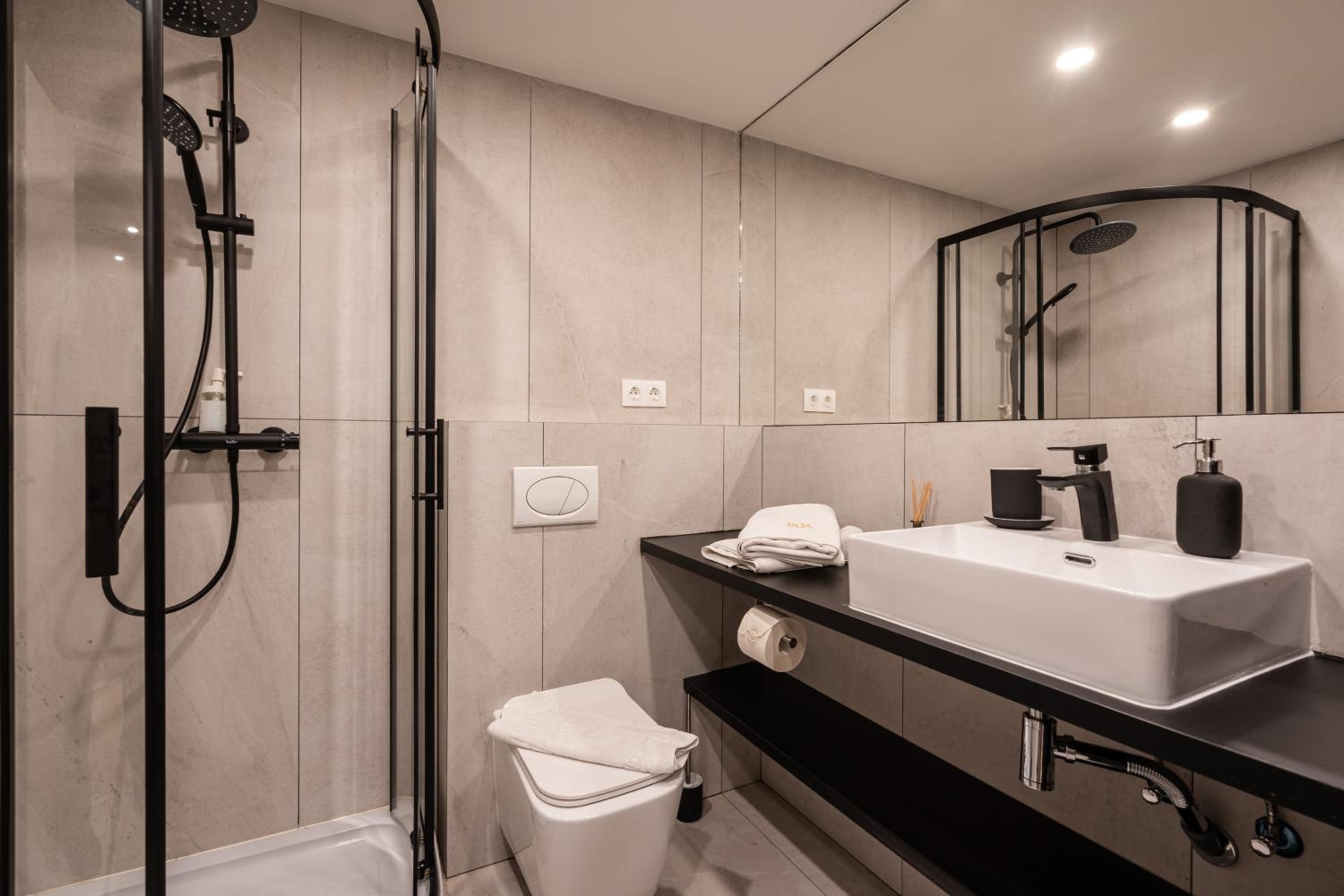 D24 - Historic Quarter Design Loft - Best Location by BQA view 3