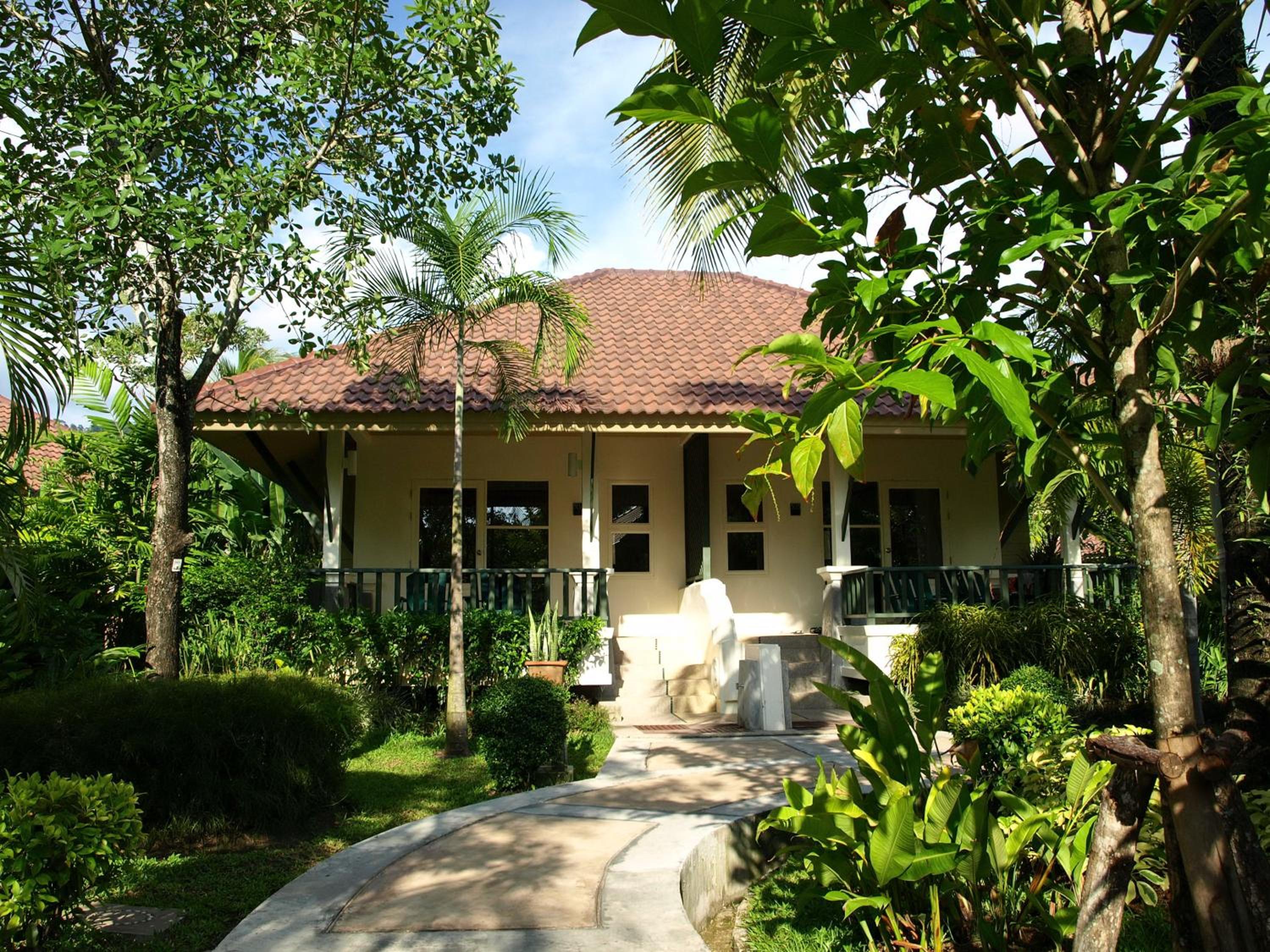 Baan Khaolak Beach Resort