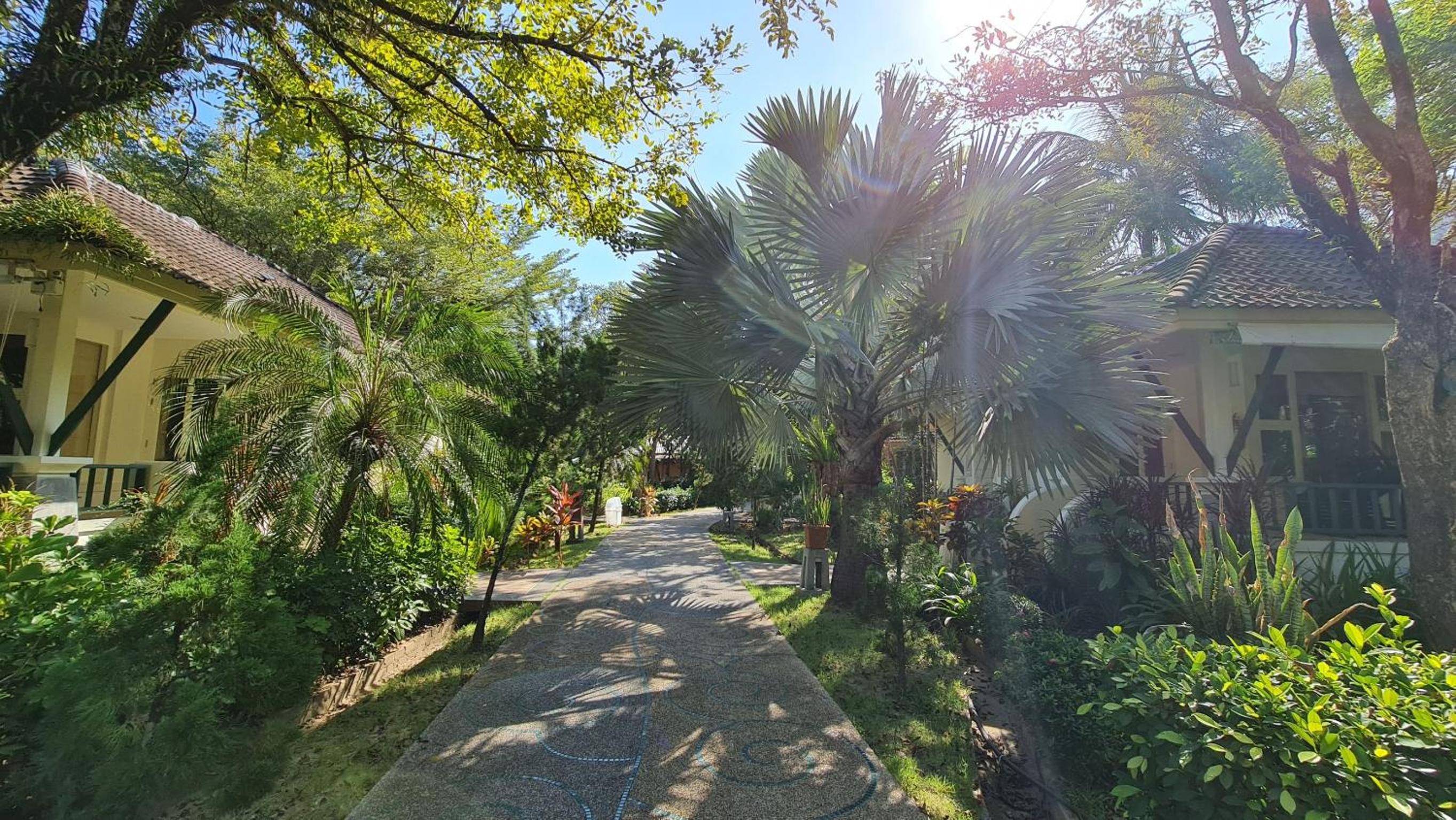 Baan Khaolak Beach Resort