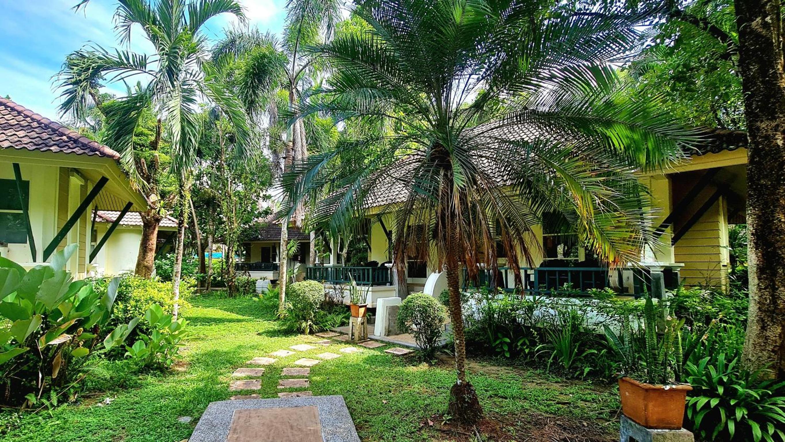 Baan Khaolak Beach Resort