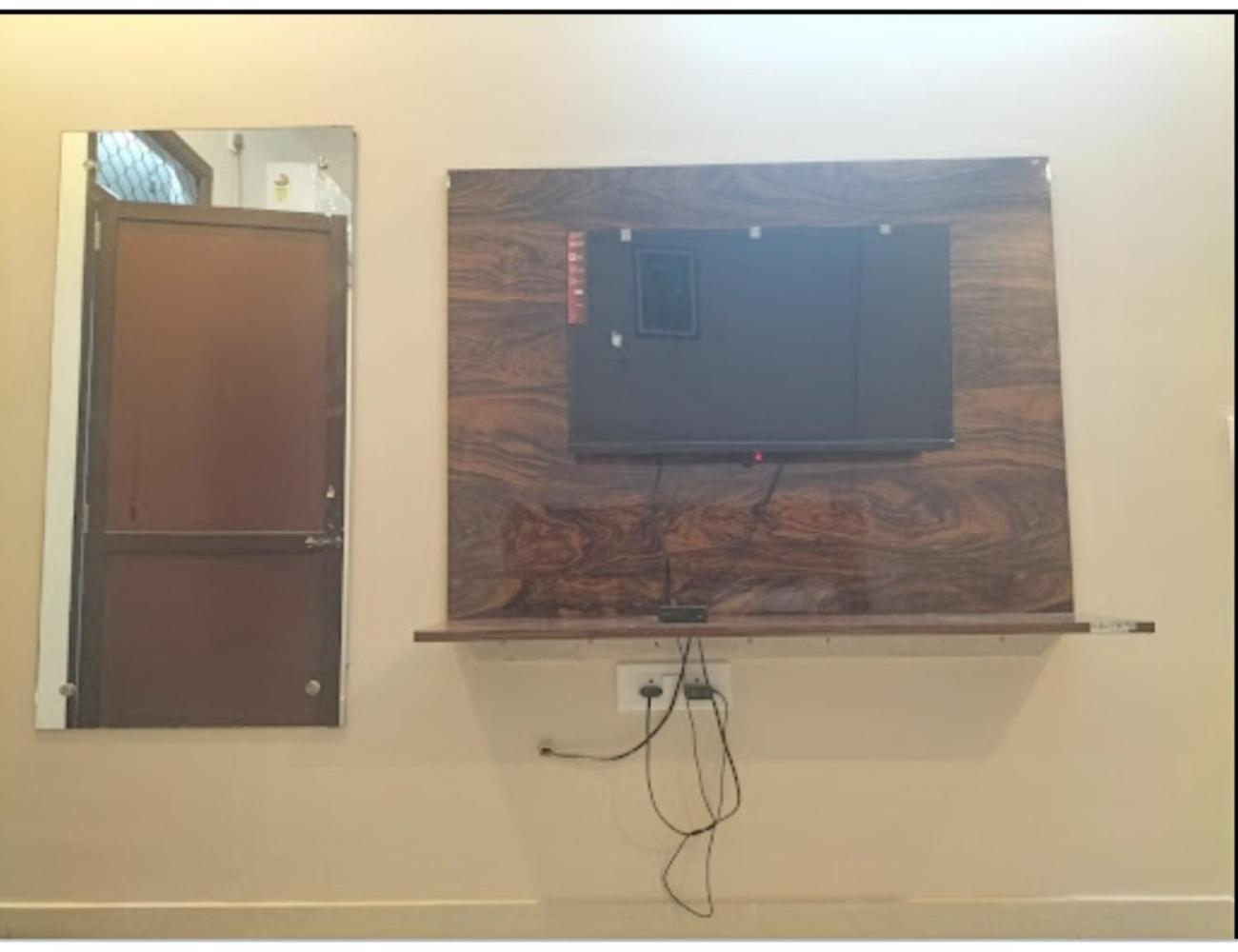 Hotel Moody Moon, Bareilly