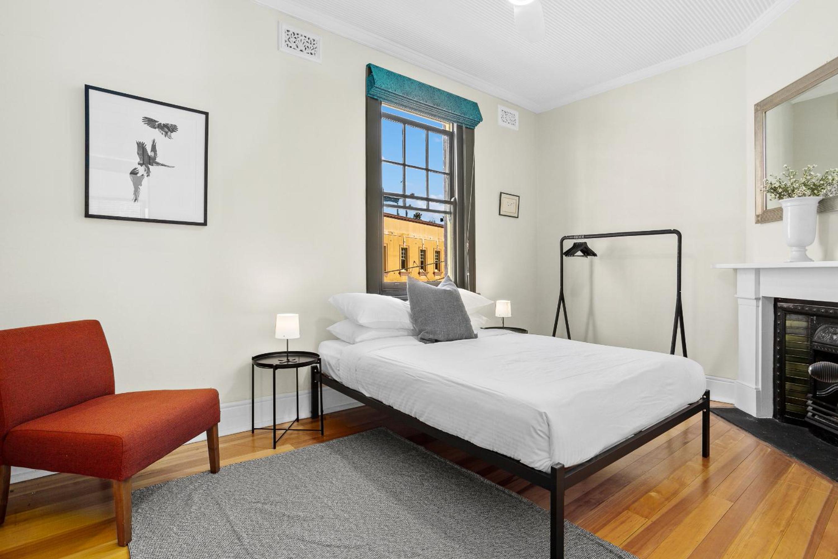 Quaint terrace house The Rocks