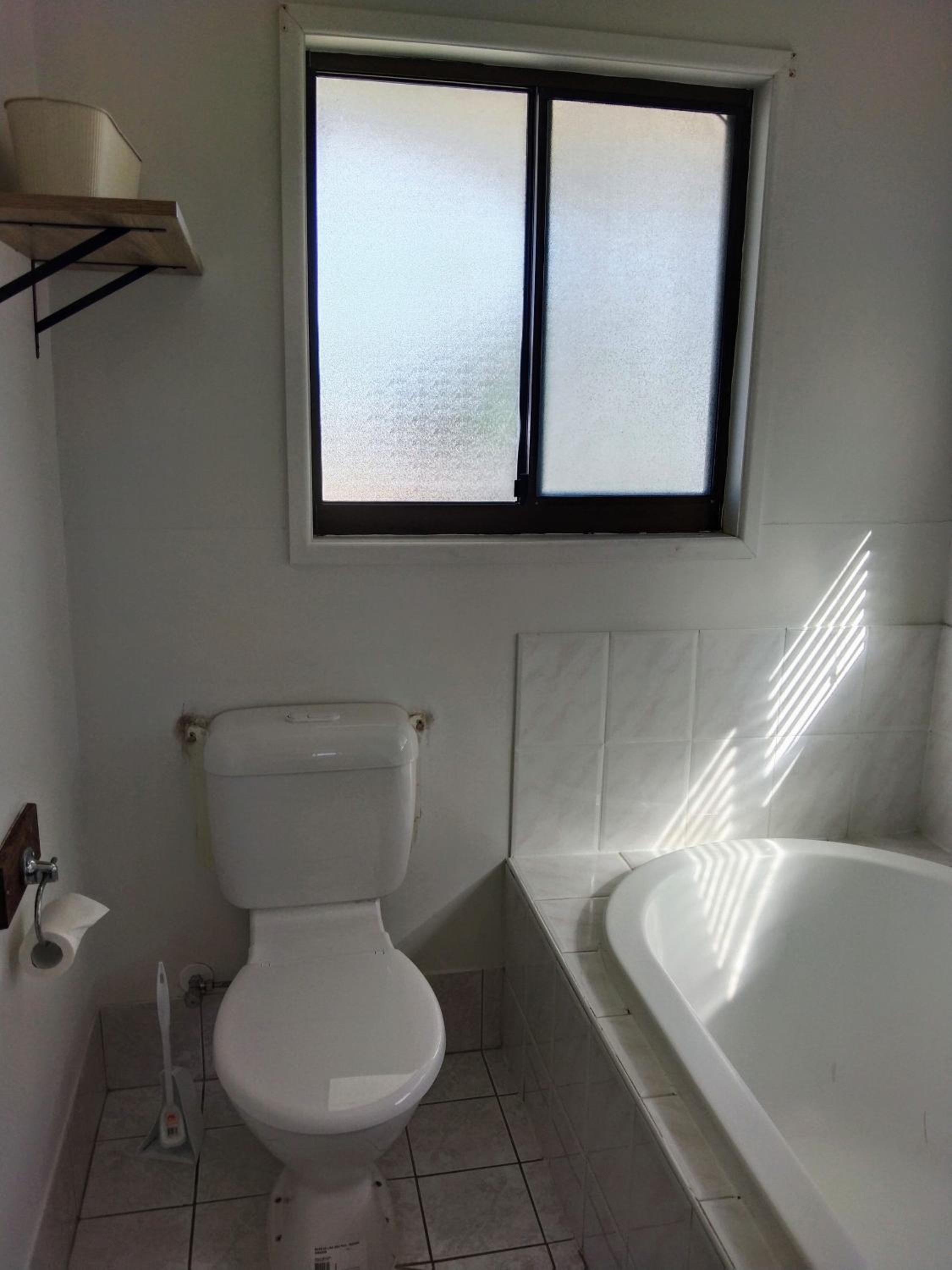 Bargara Beach Motor Inn budget accommodation pet friendly on application - Property Image 44