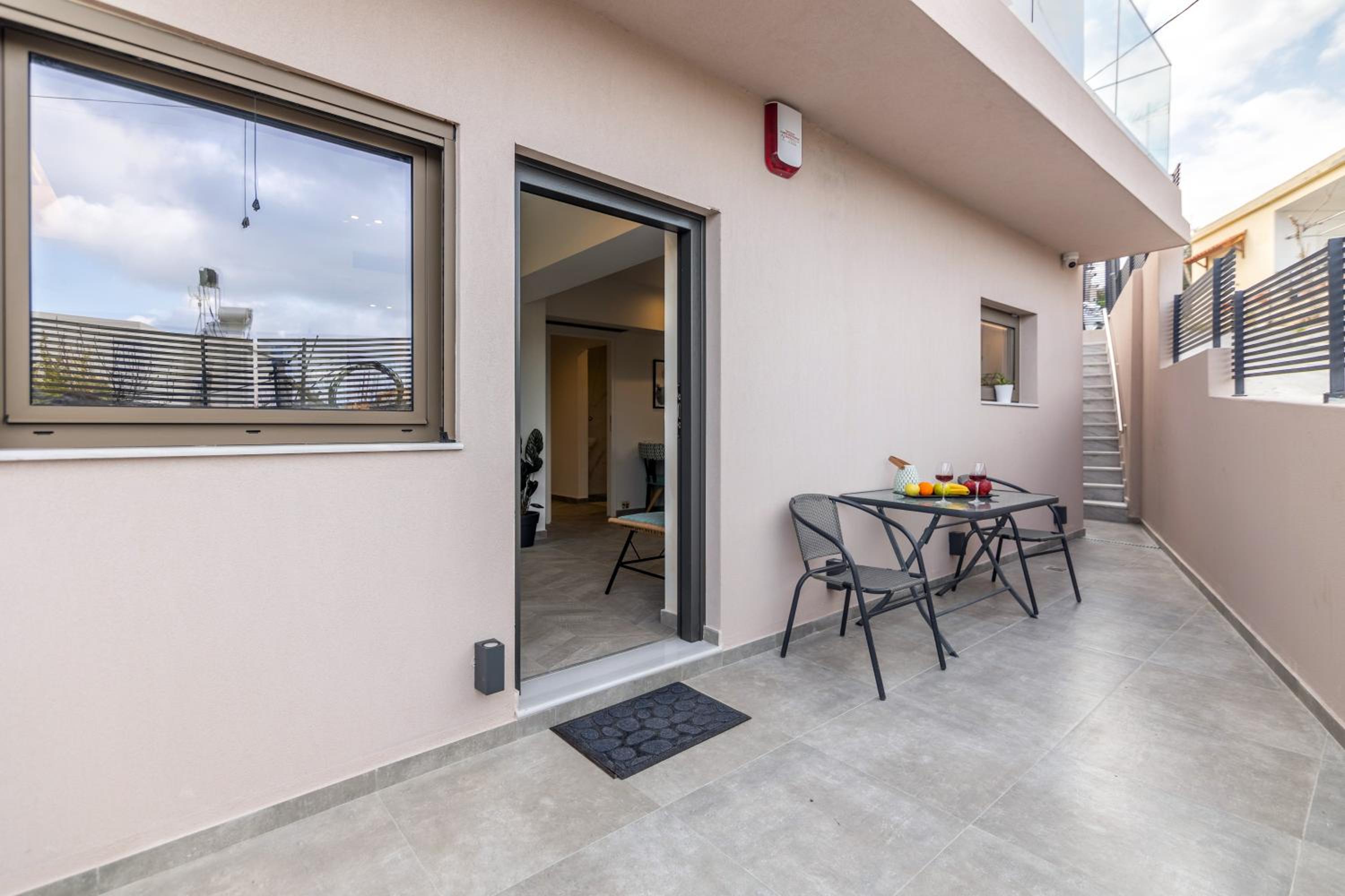 Ostrako Luxury Villa