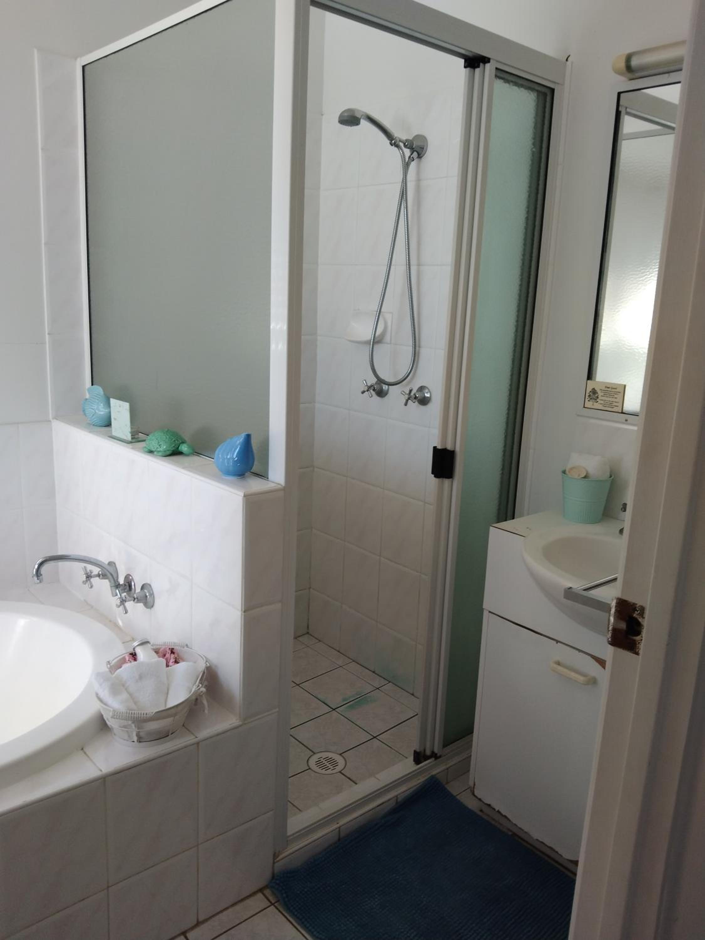 Bargara Beach Motor Inn budget accommodation pet friendly on application - Property Image 38