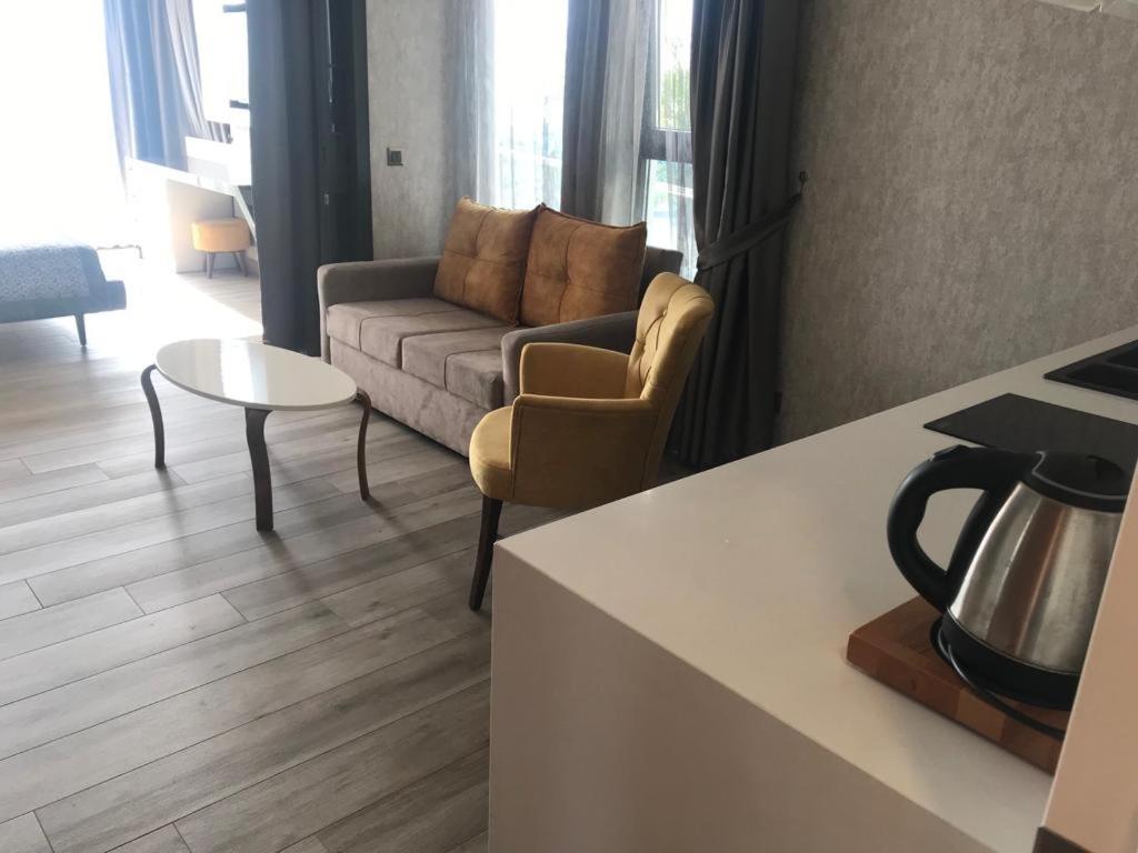 Elite Luxury Suite & Spa - Image 55