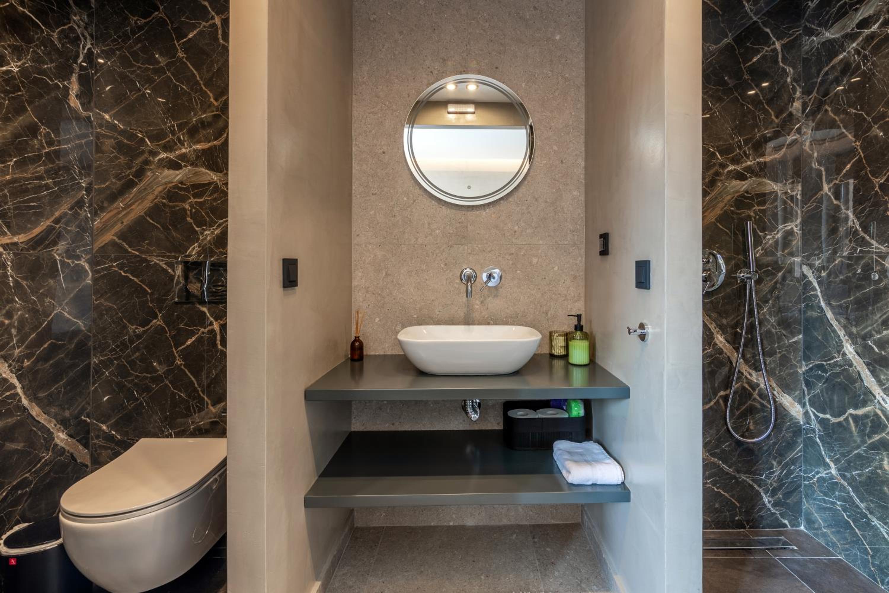 Ostrako Luxury Villa
