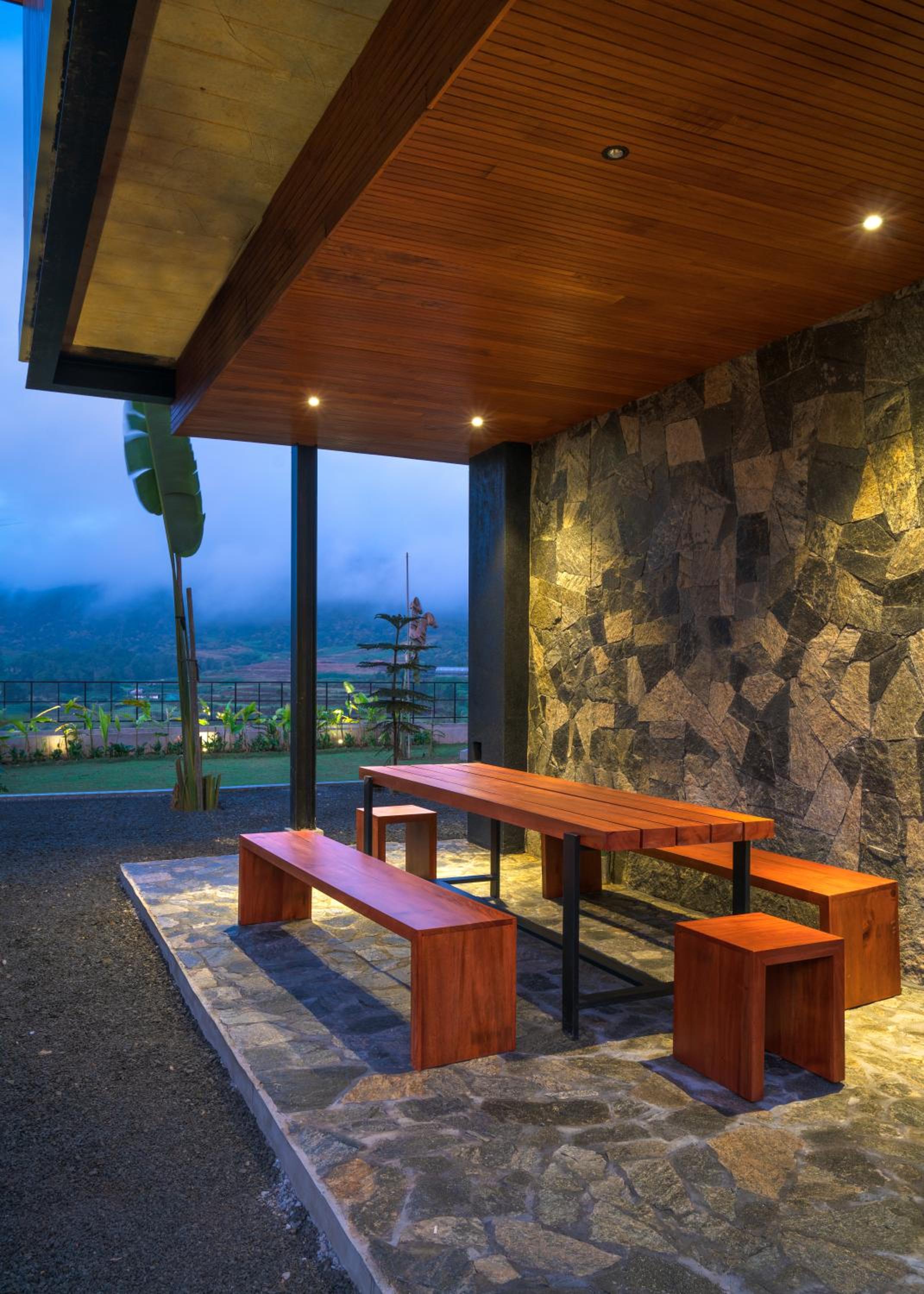 Sulanga Luxury Chalets view 5