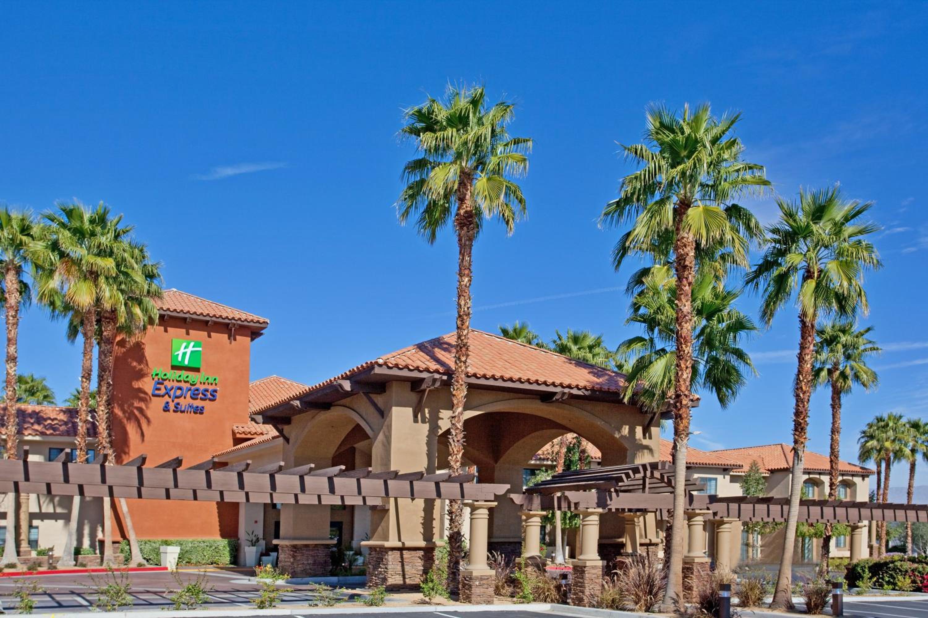 Hotel Holiday Inn Express & Suites Rancho Mirage - Palm Spgs Area By Ihg