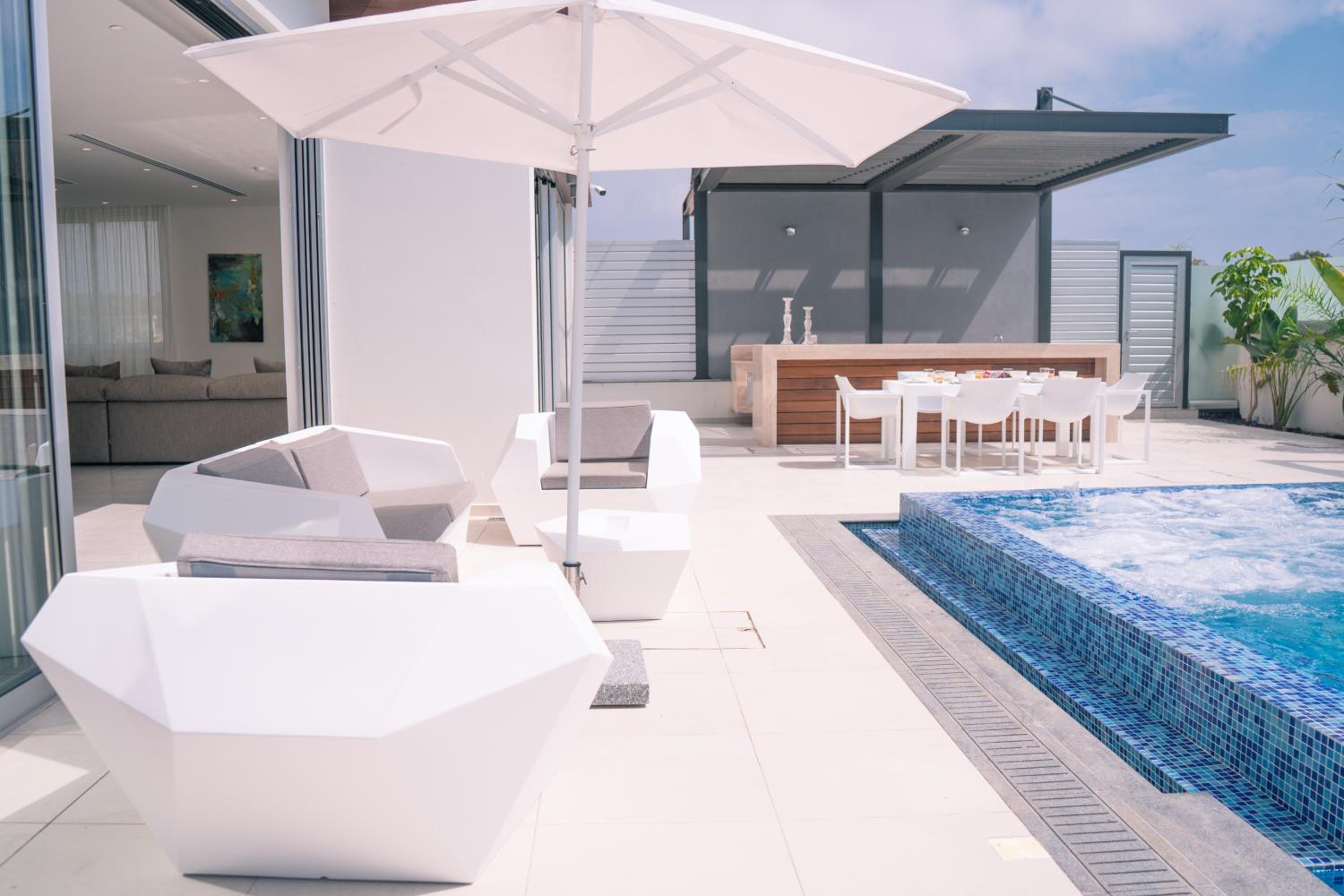 Vivo Mare Beachfront Villas - Vista