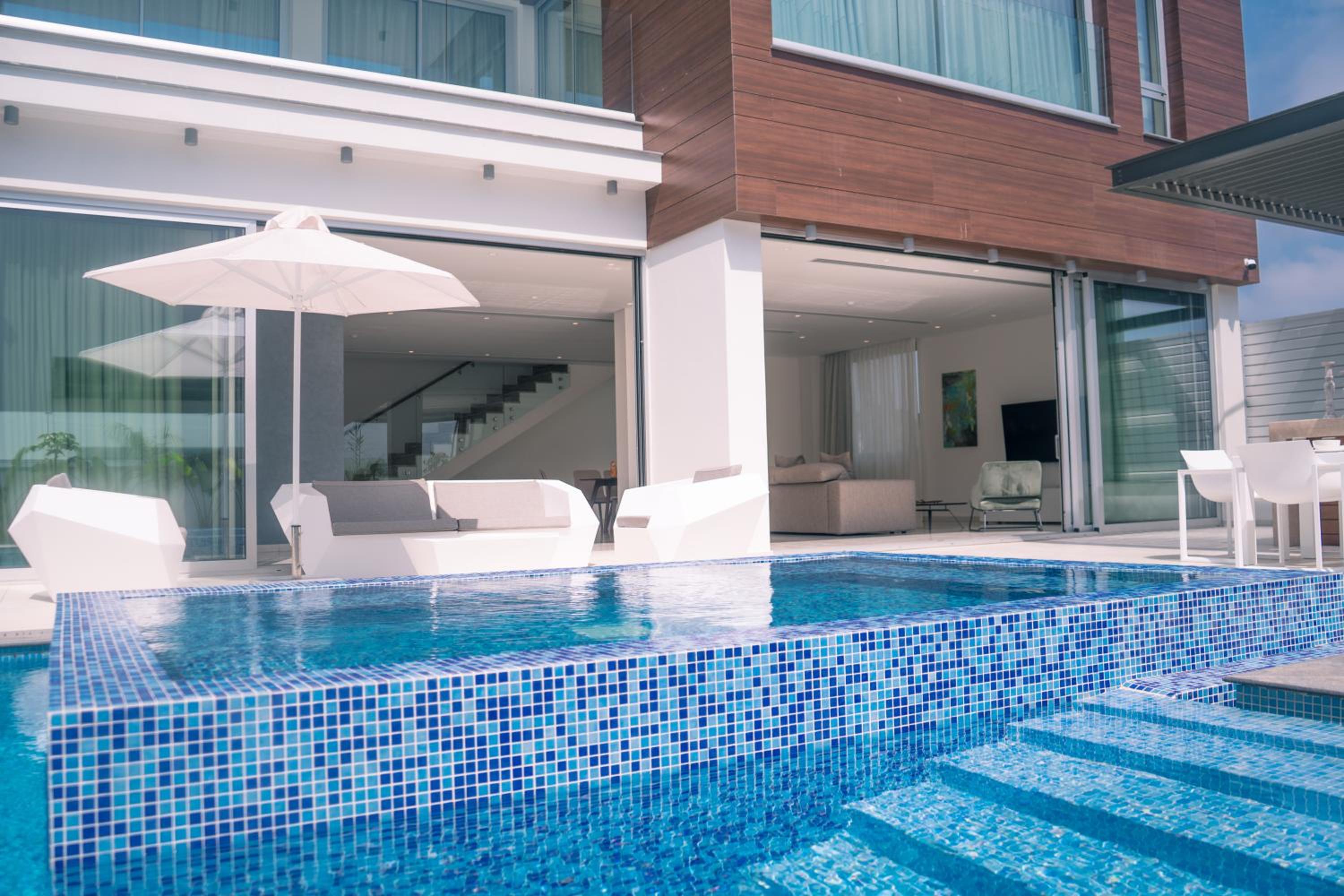 Vivo Mare Beachfront Villas - Vista