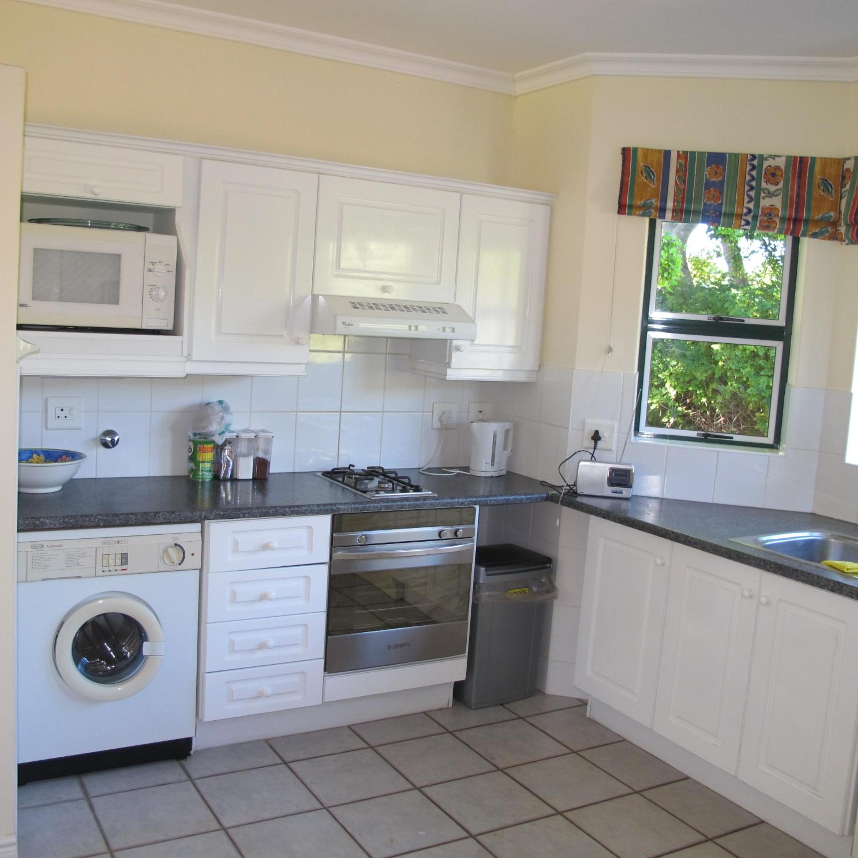 Constantia Cottage view 3