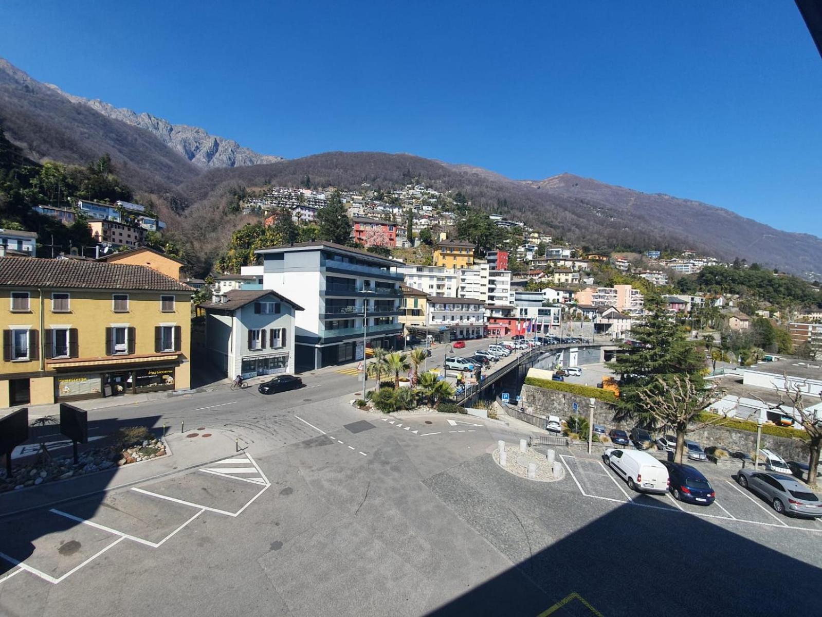 Fidanza 2 in center of Brissago