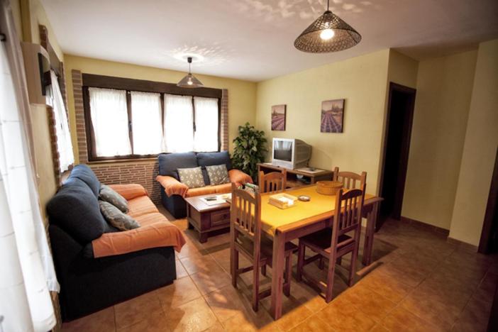 Apartamentos el Caserón view 4