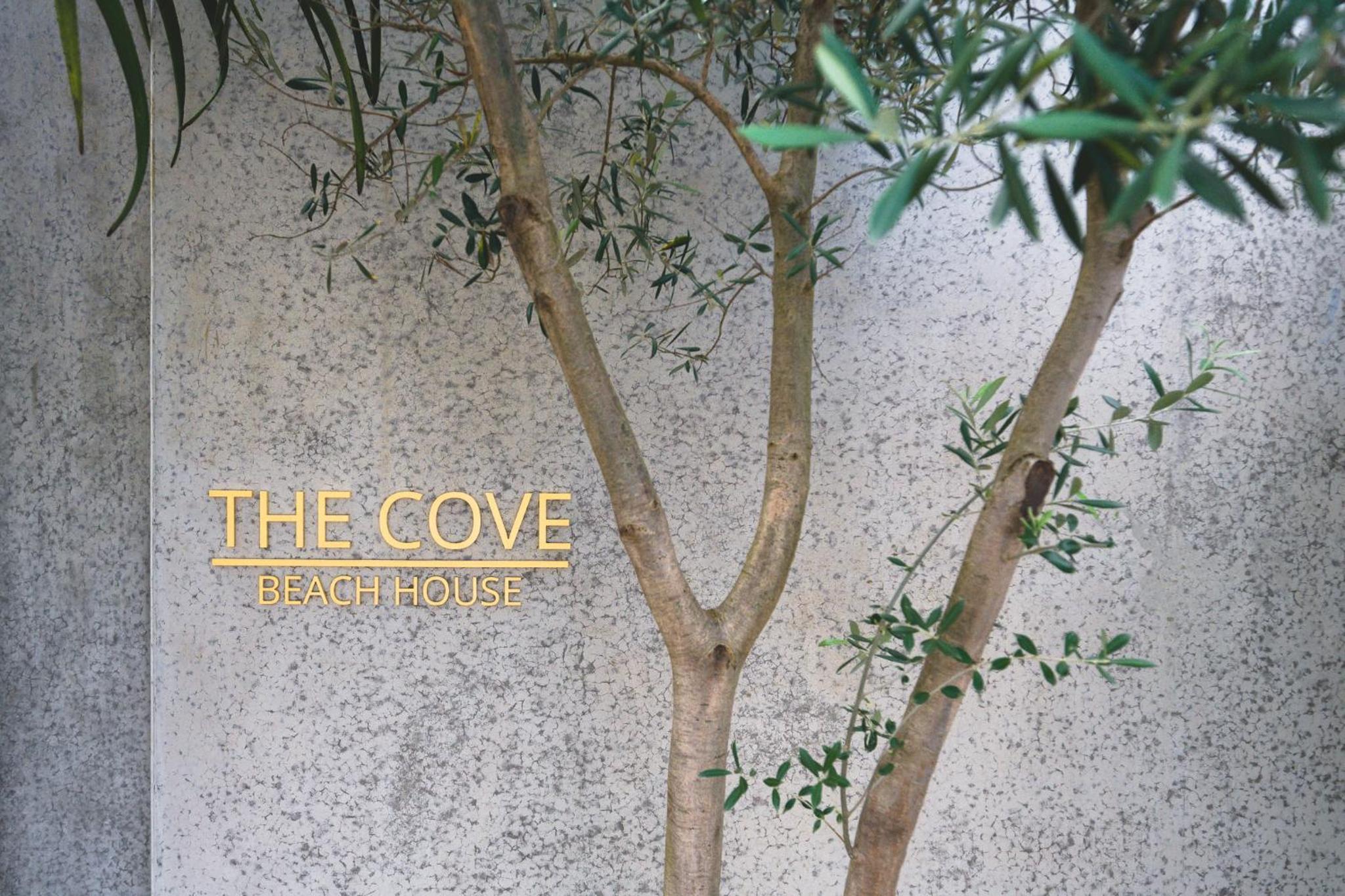 The Cove Beach Front Luxury House