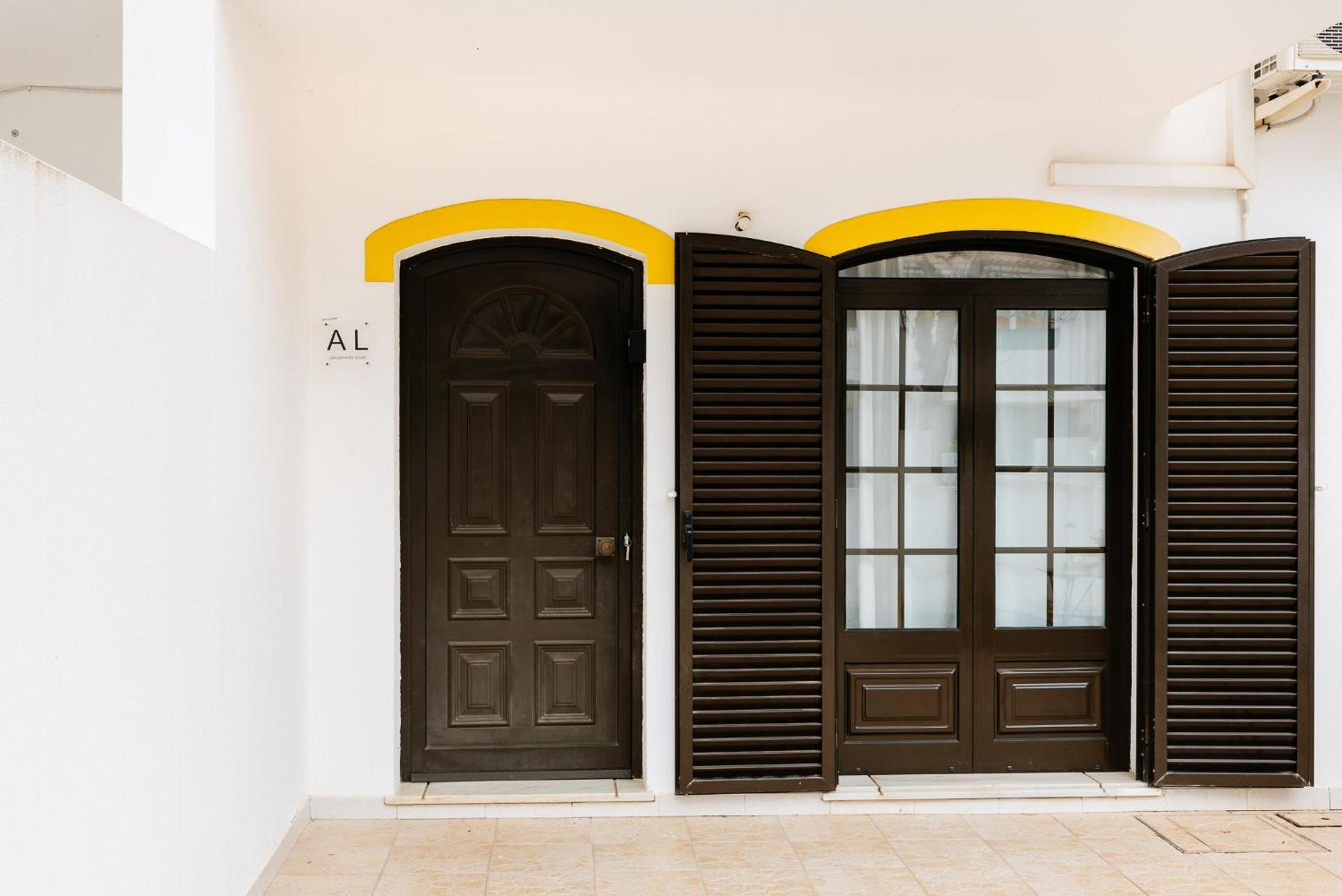 Altura Beach Villa by GT House view 3