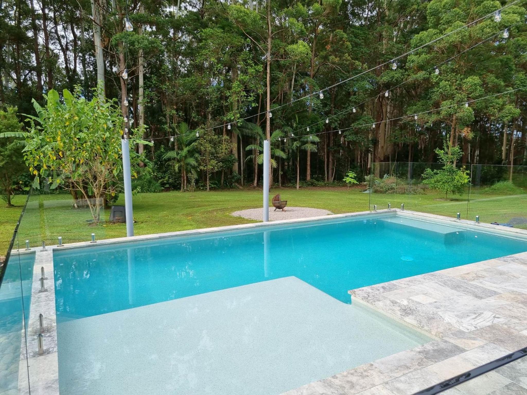The Poolhaus Retreat - Peaceful Private Studio