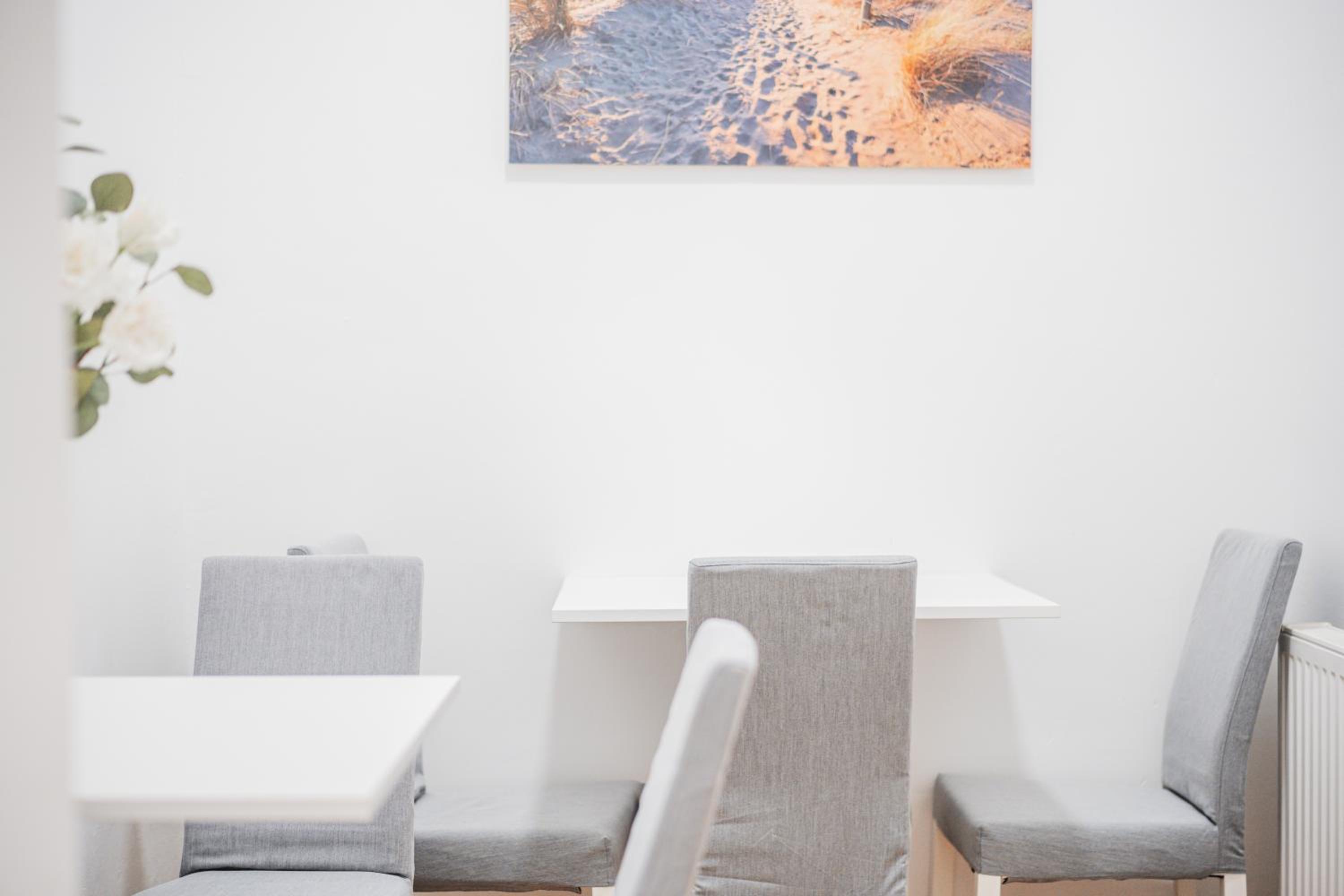Modern Central City Rooms