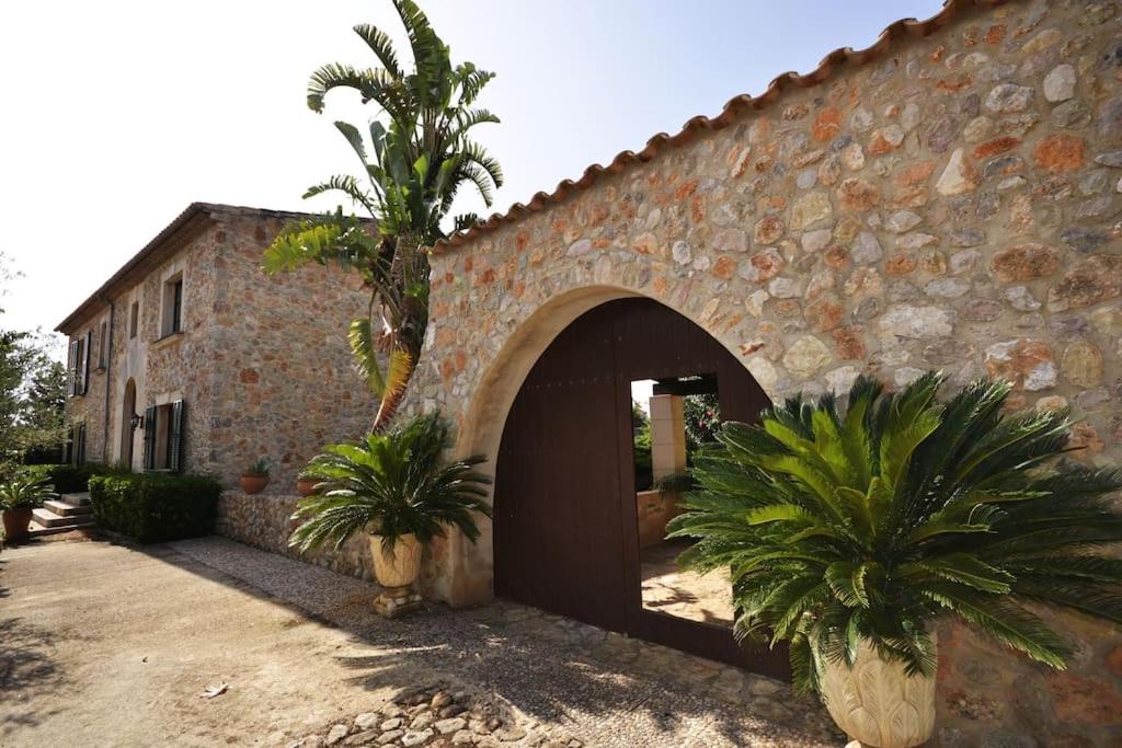 Ecovilla Jeaninne by villasmediterranean