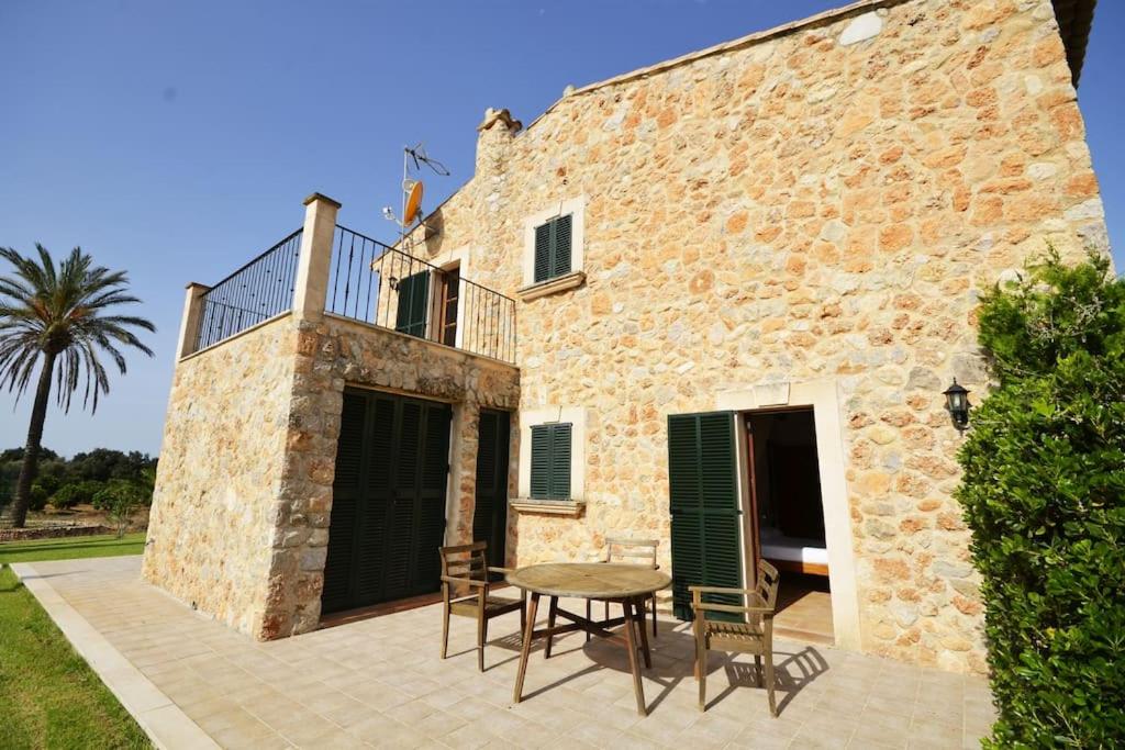 Ecovilla Jeaninne by villasmediterranean