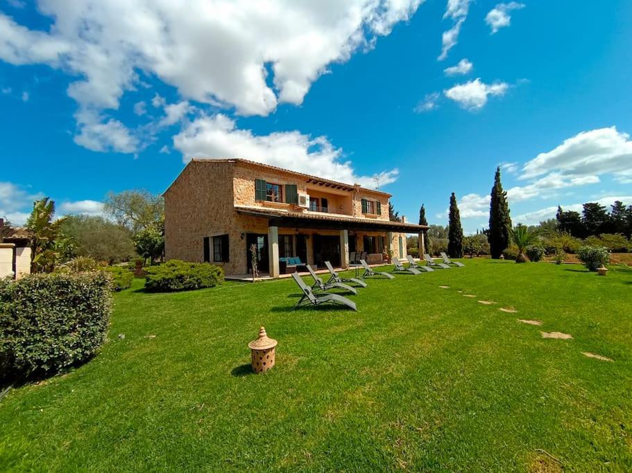Ecovilla Jeaninne by villasmediterranean