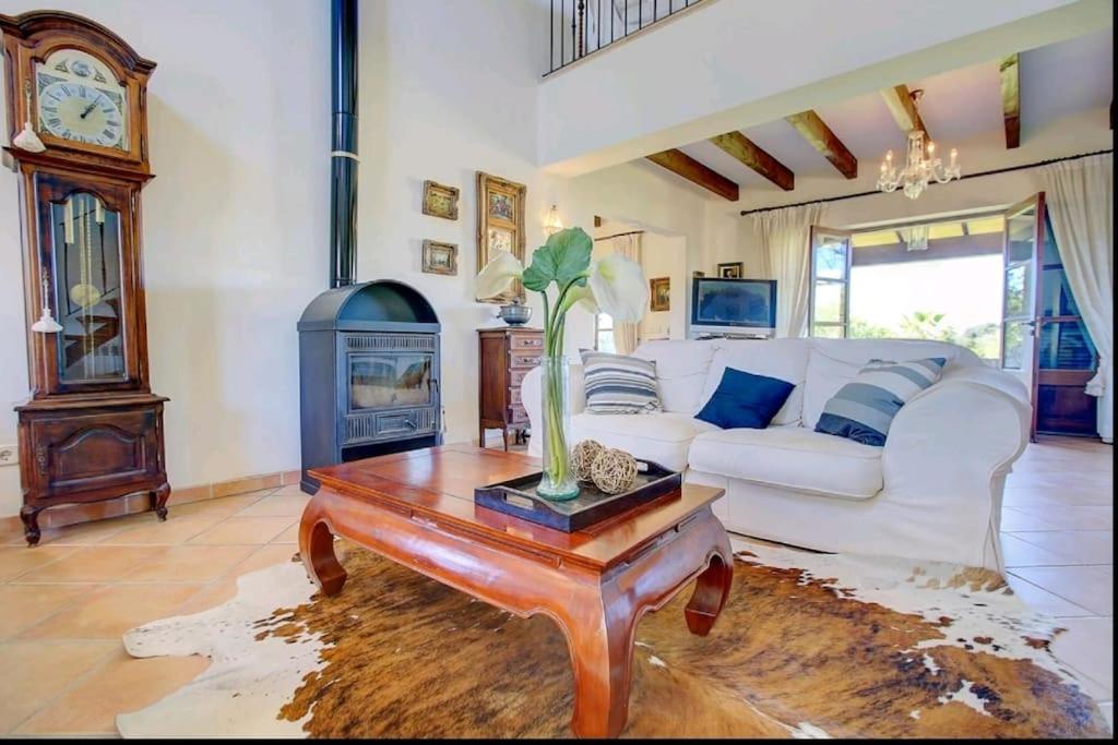 Ecovilla Jeaninne by villasmediterranean