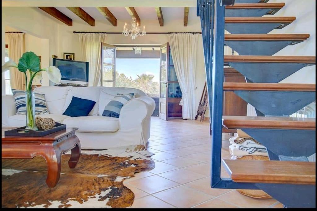 Ecovilla Jeaninne by villasmediterranean