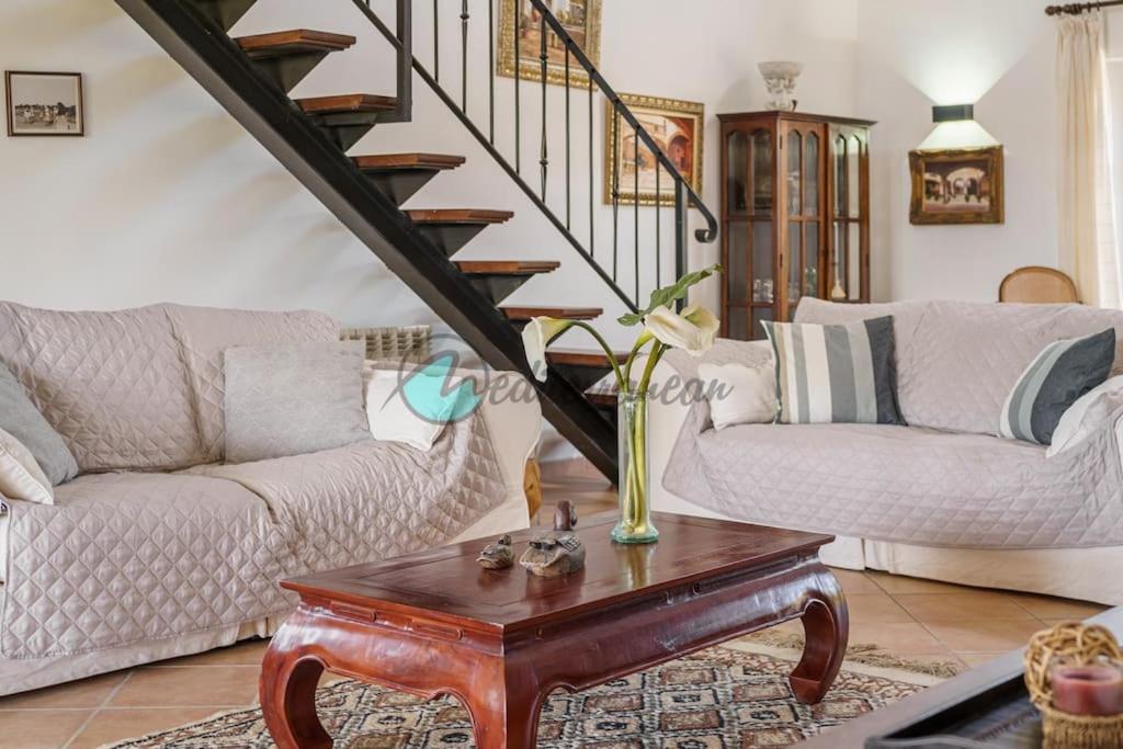 Ecovilla Jeaninne by villasmediterranean