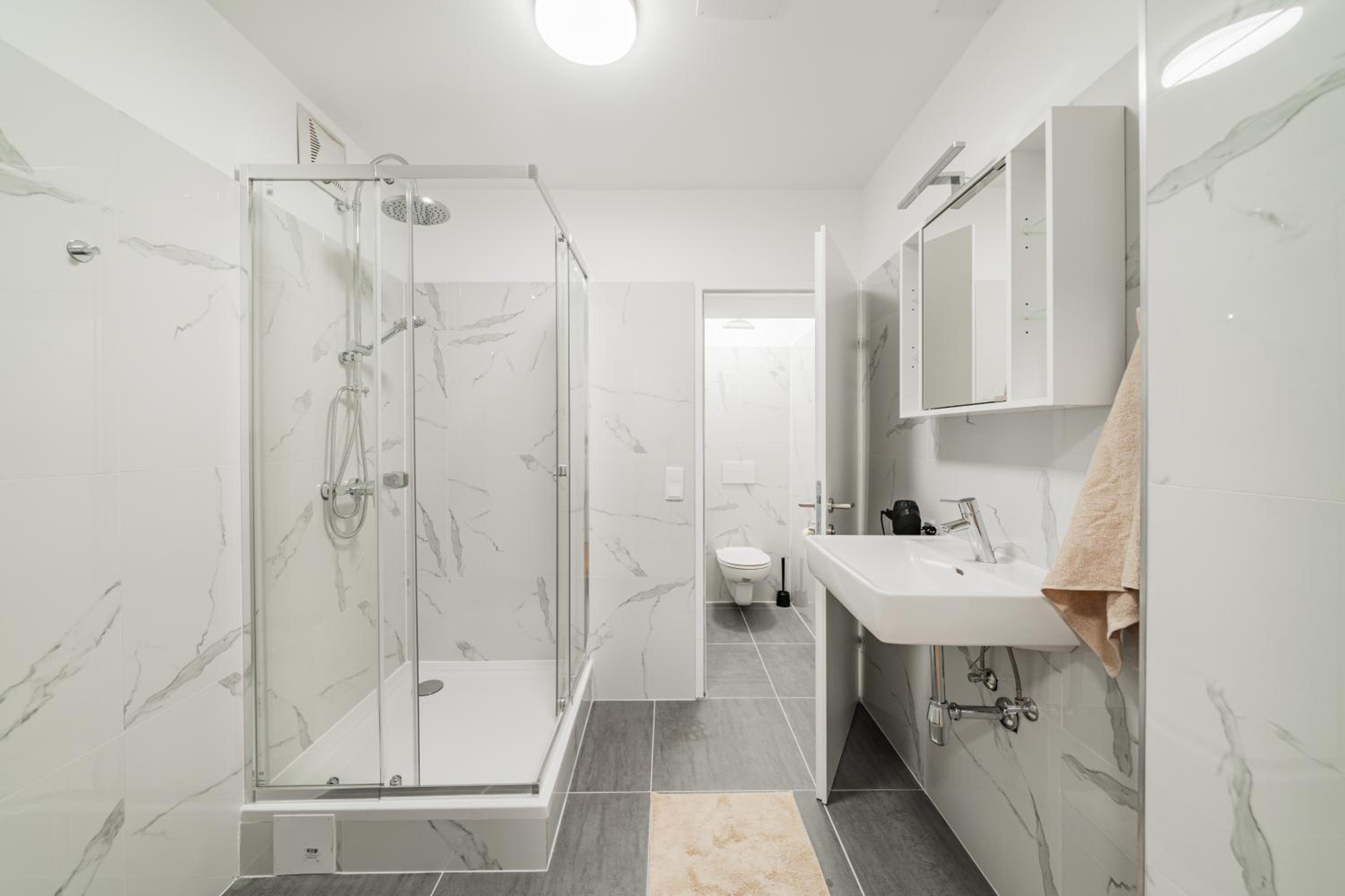 Modern Central City Rooms