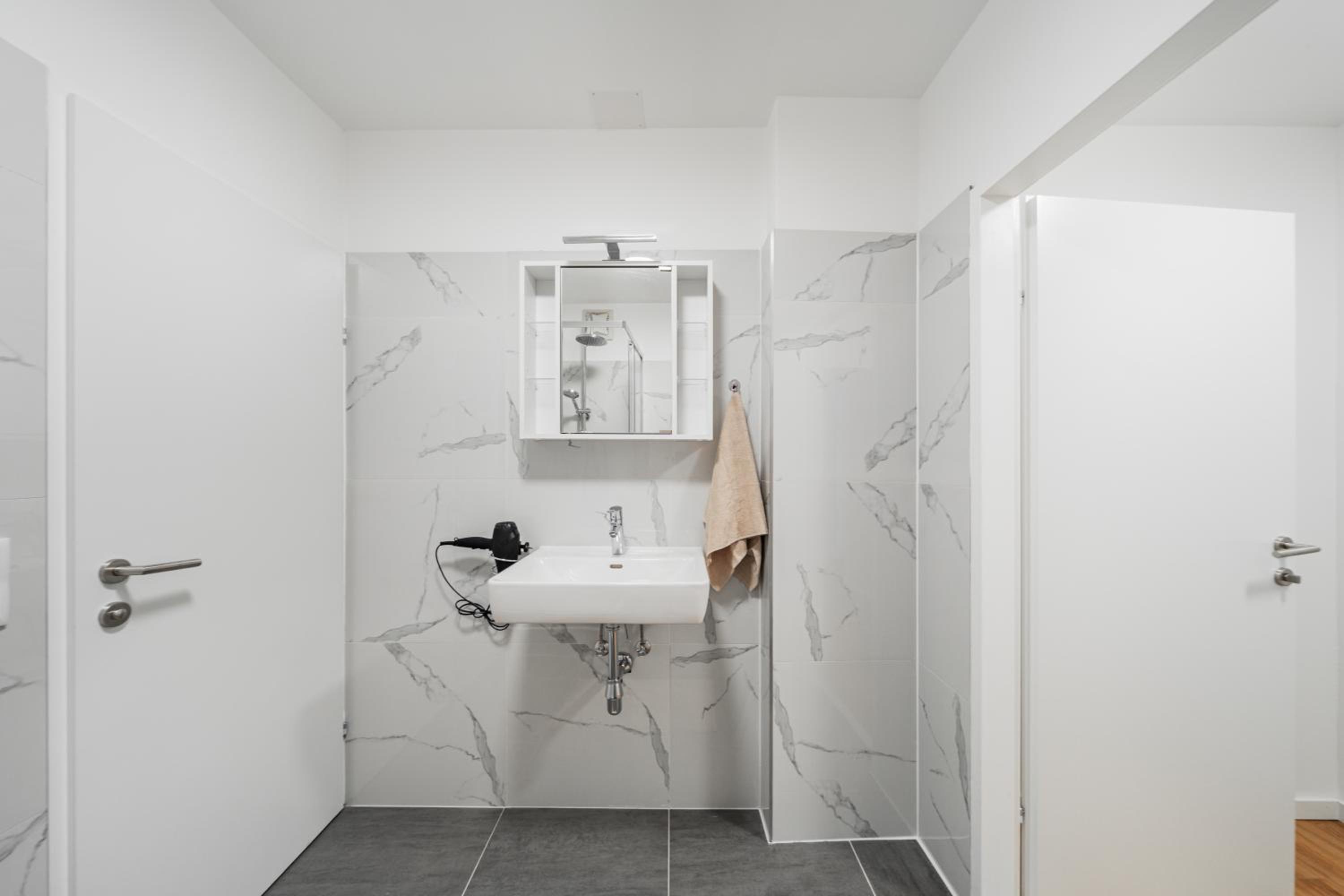 Modern Central City Rooms