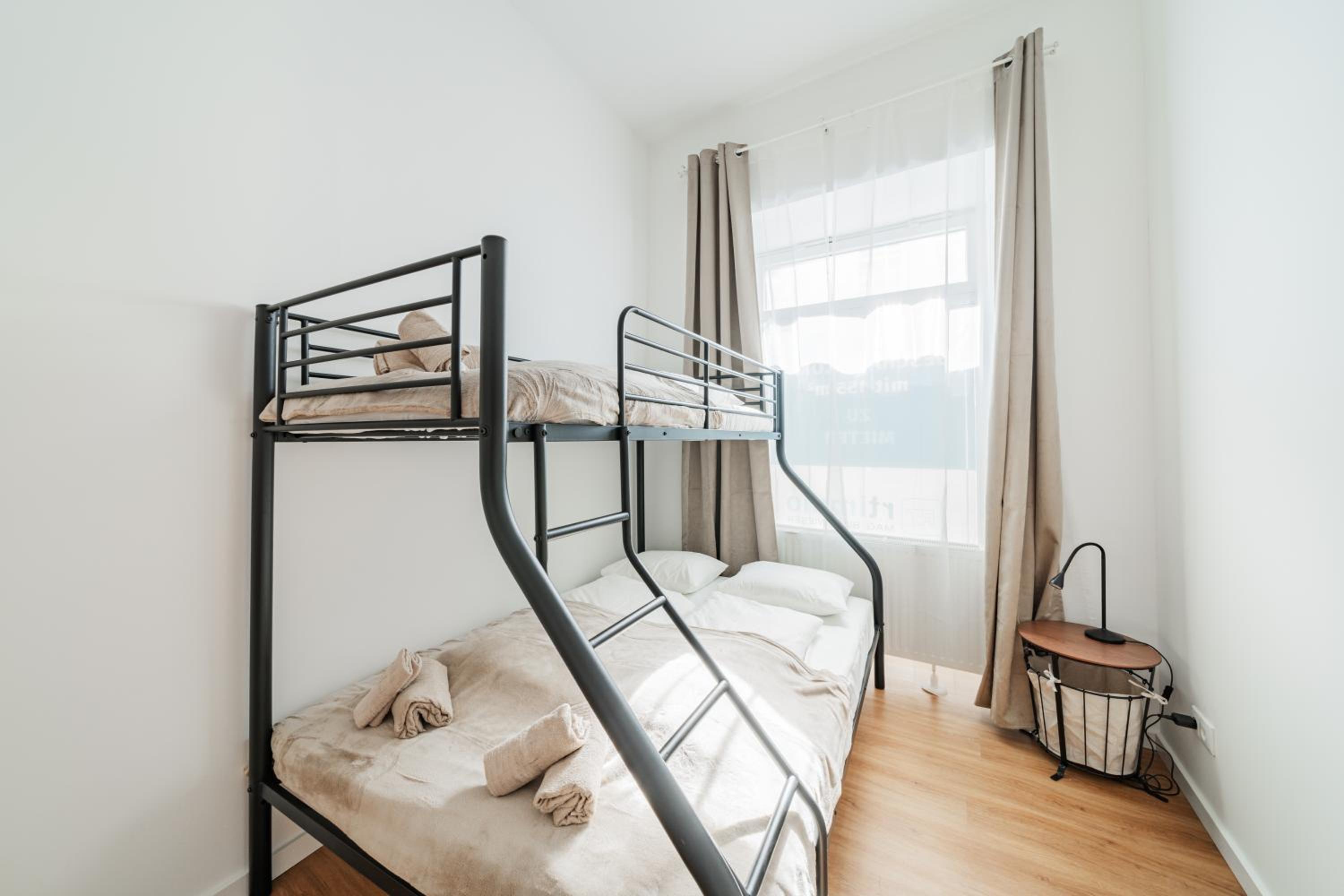 Modern Central City Rooms