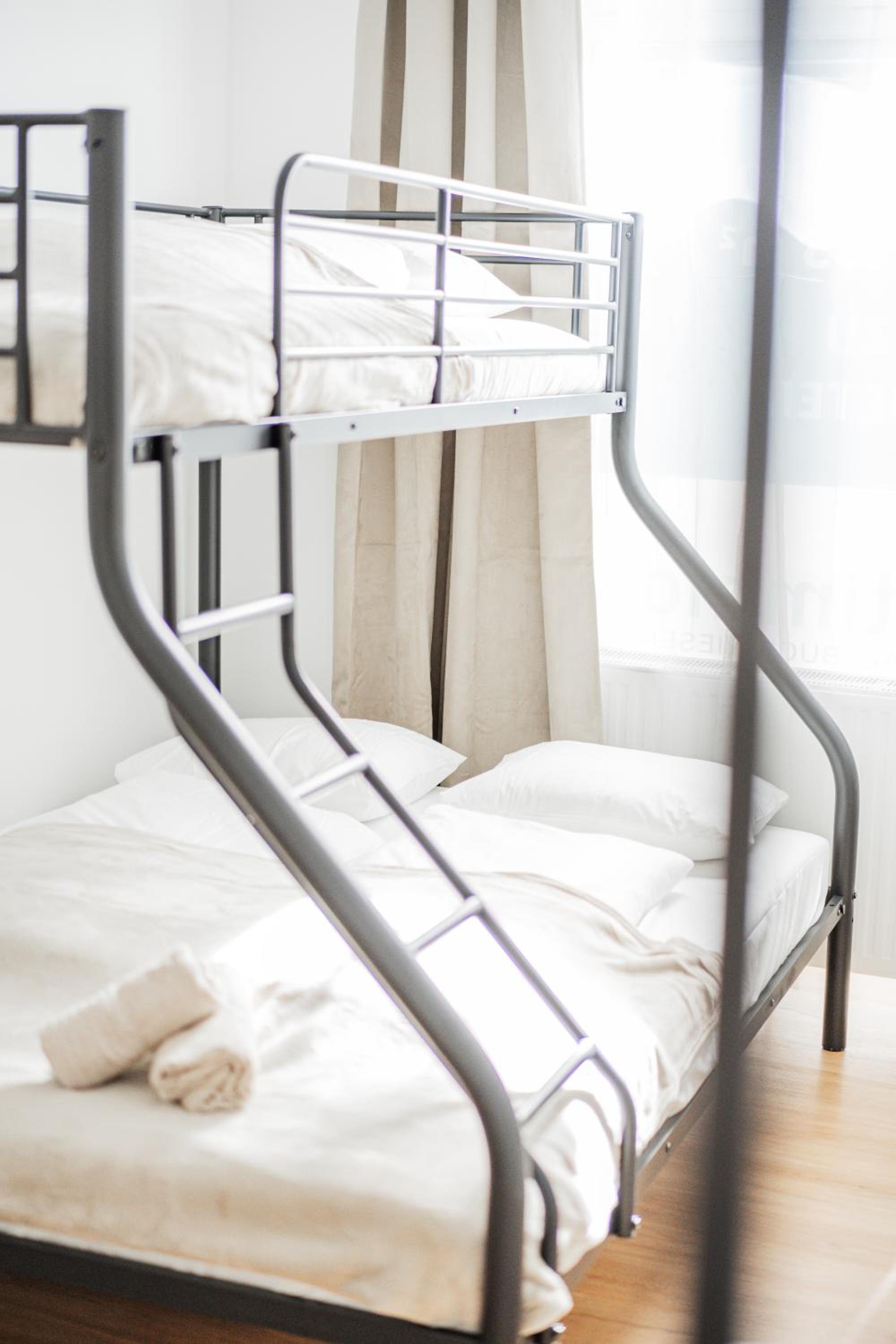Modern Central City Rooms