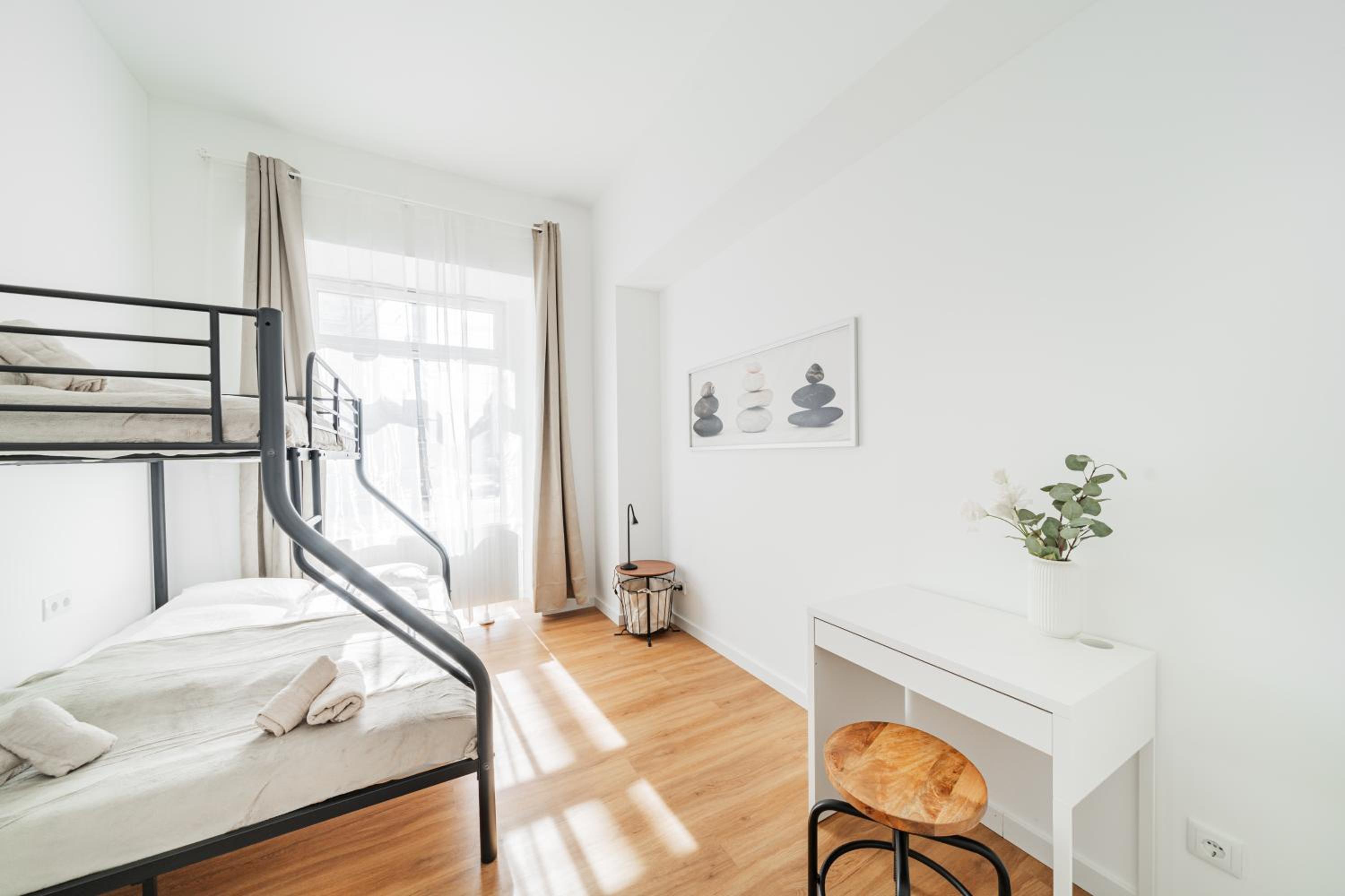Modern Central City Rooms