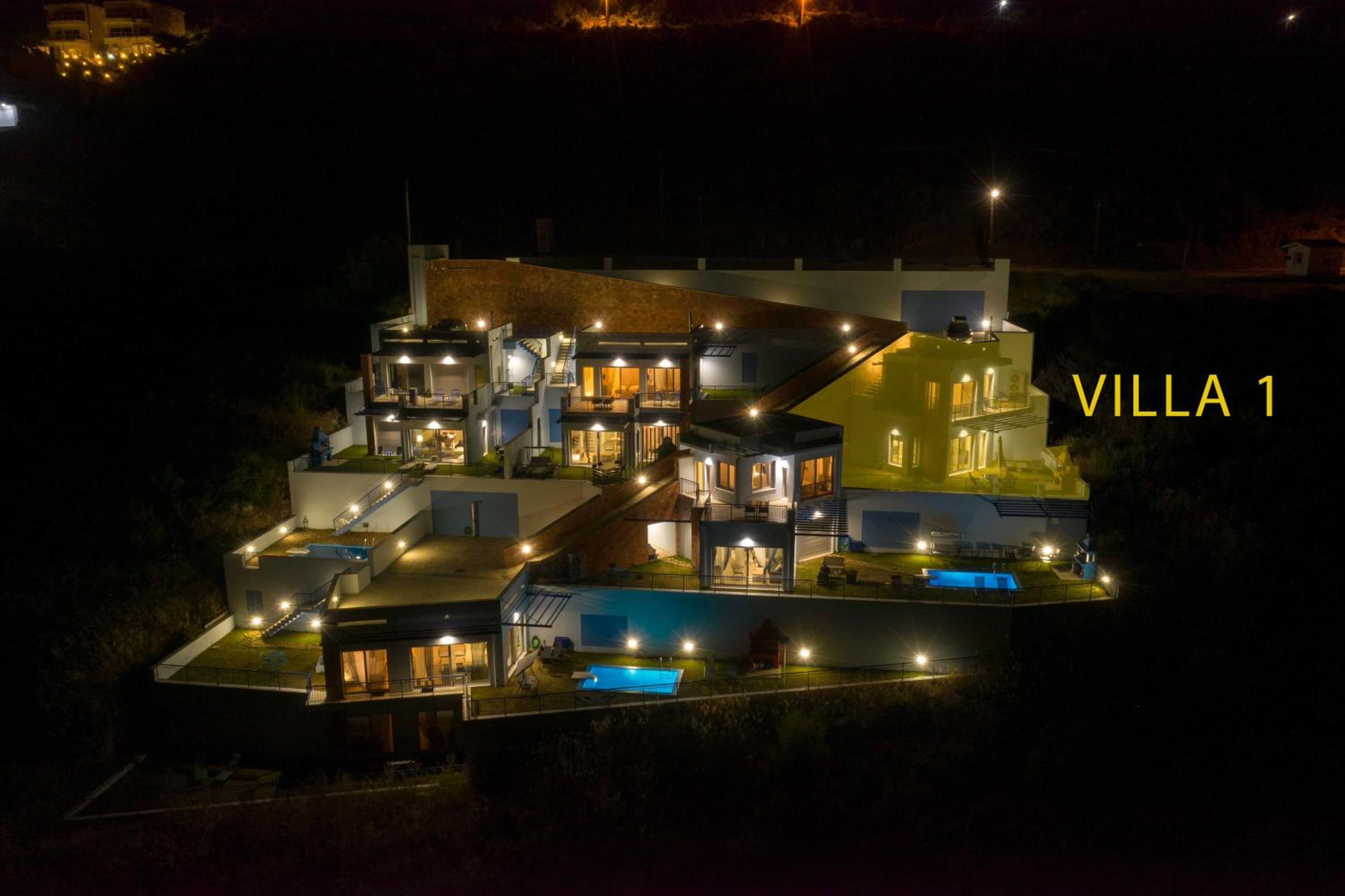 Skorponeria Bay Luxury Villas
